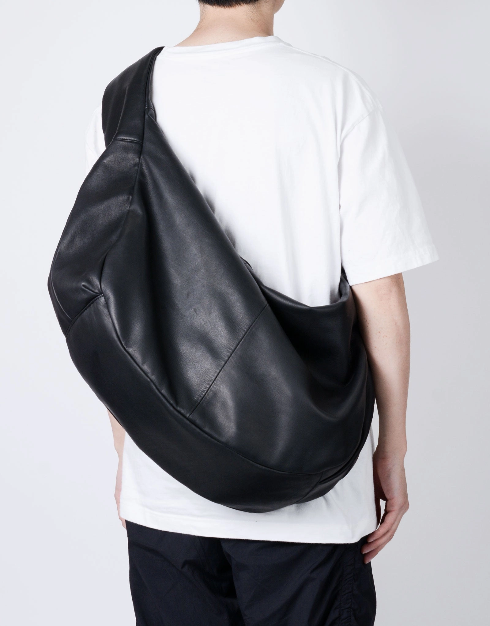 Ark leather shoulder bag L No.224060-L