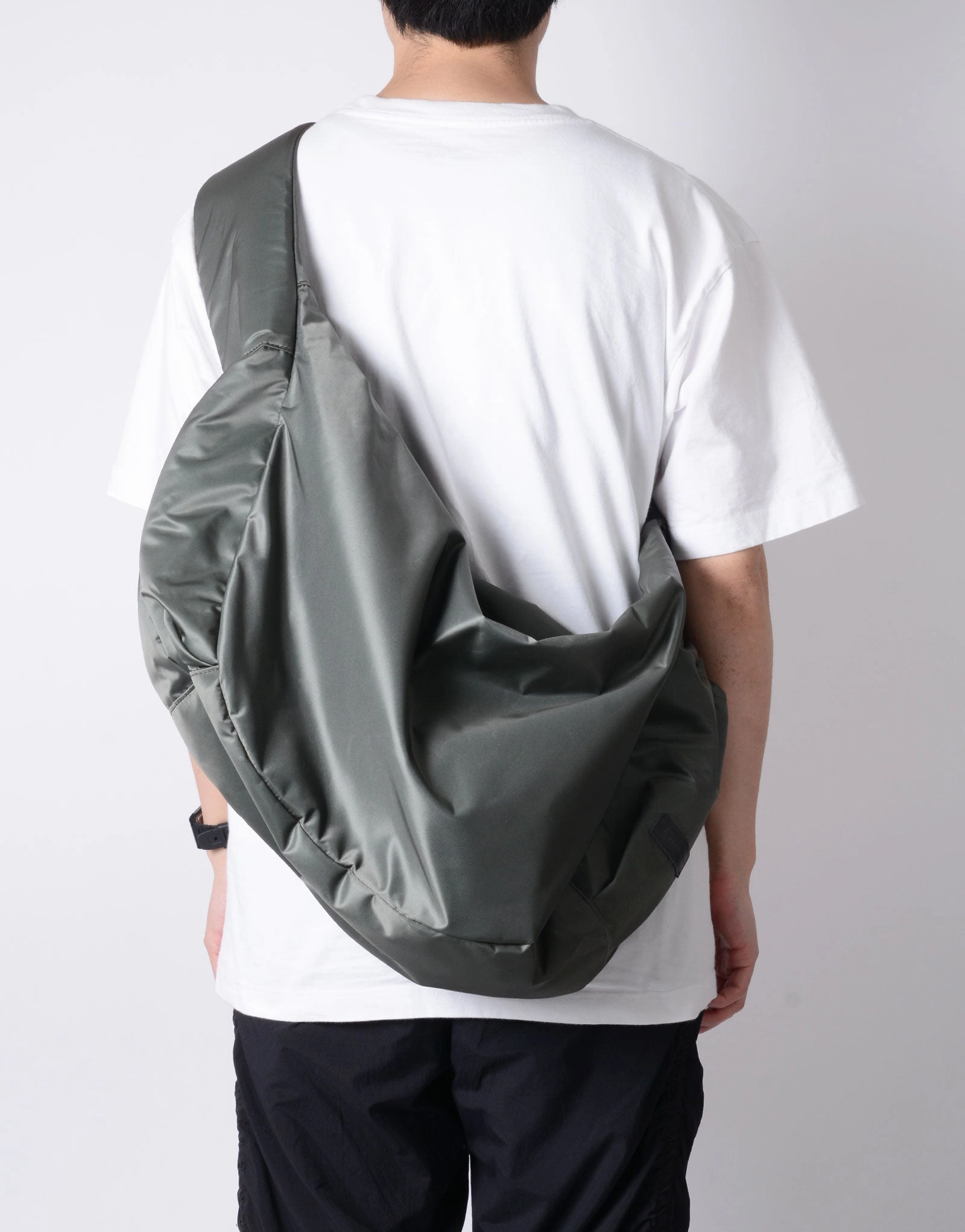 Ark Solid Shoulder Bag L No.224060-s