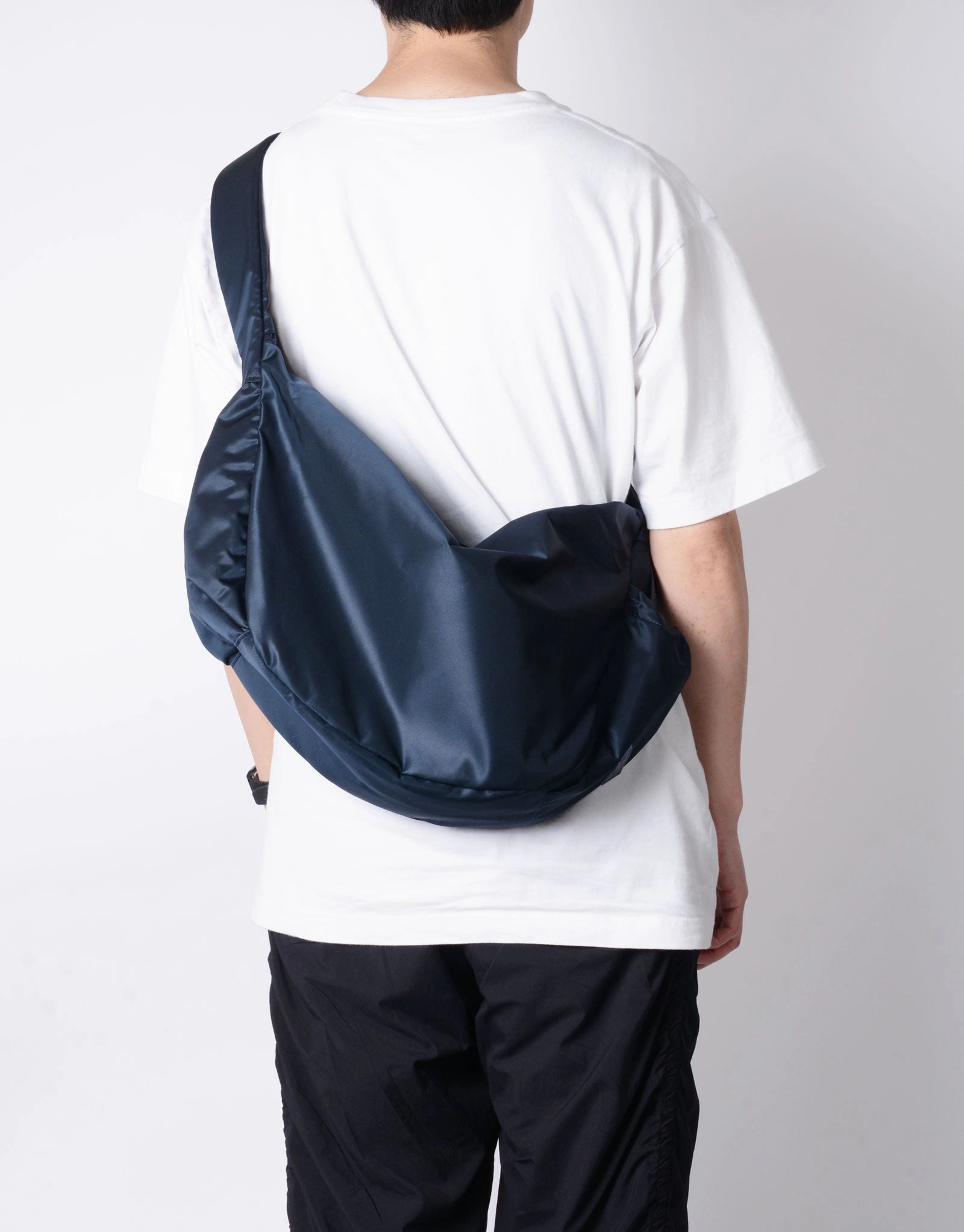 Ark Solid Shoulder Bag M No.224061-s