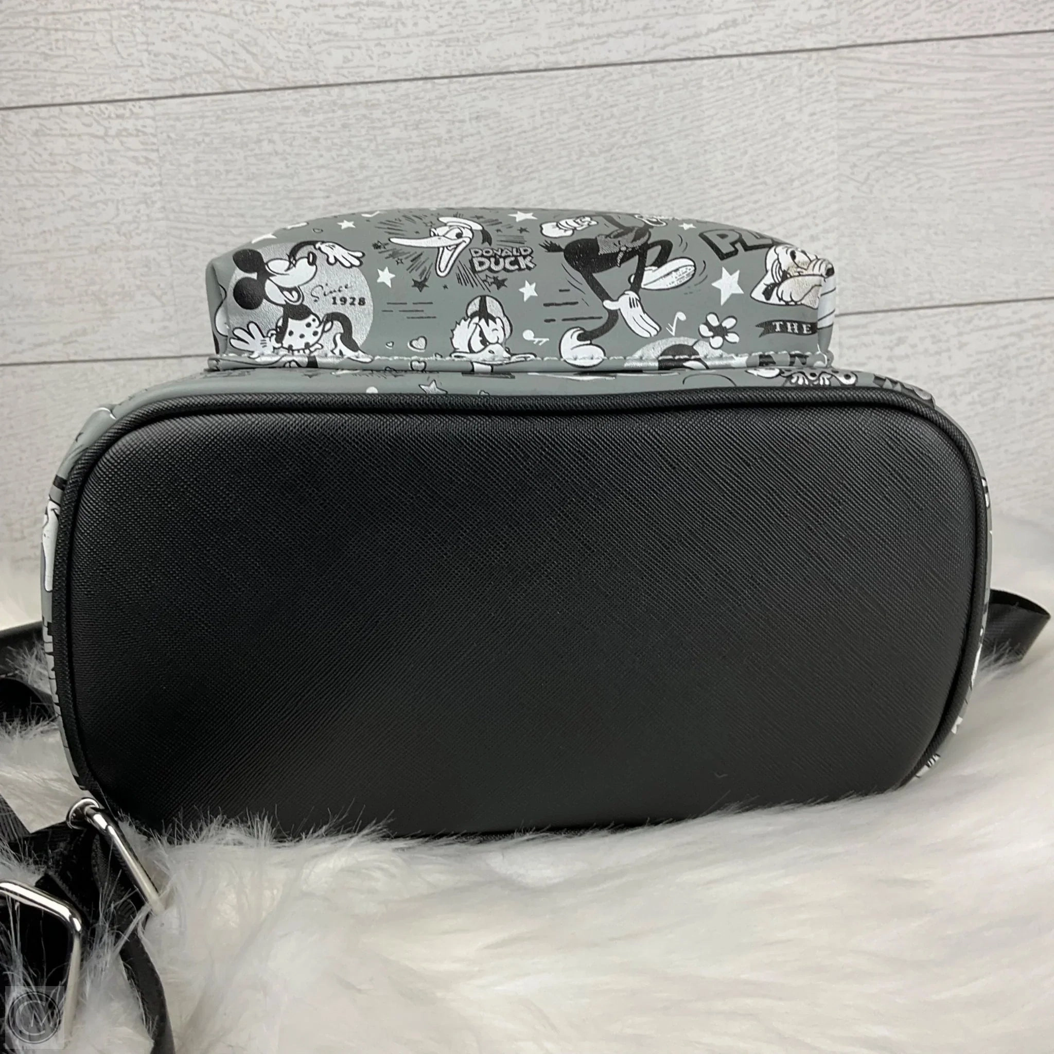 Backpack By Clothes Mentor, Size: Medium