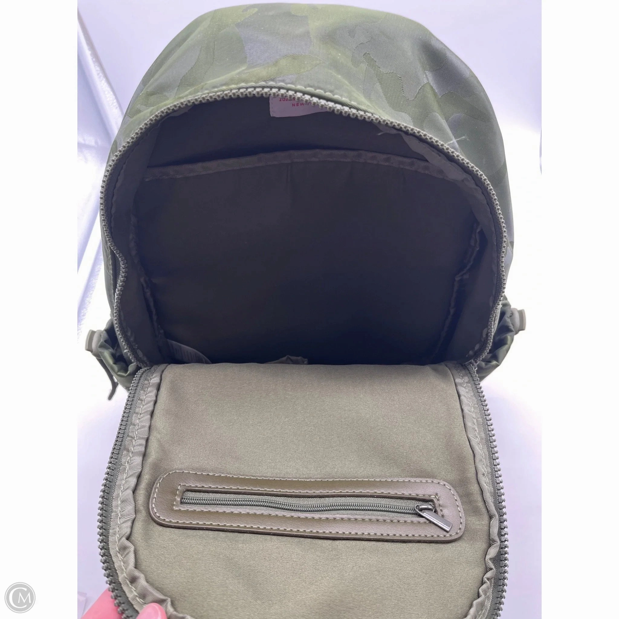 Backpack By Isaac Mizrahi, Size: Medium