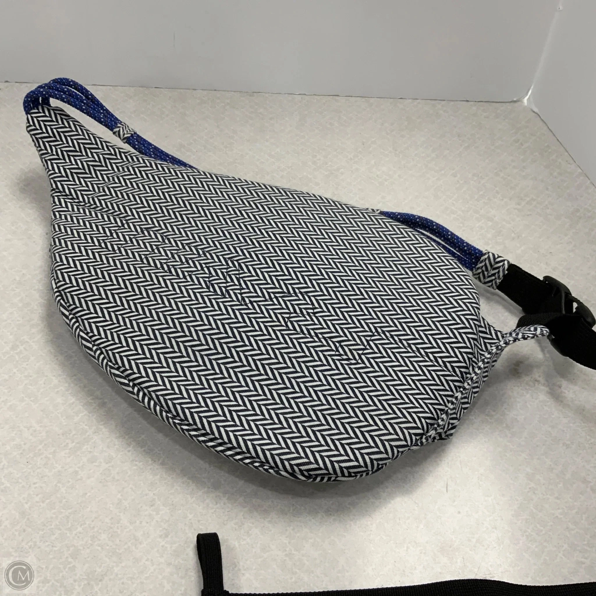 Backpack By Kavu, Size: Small