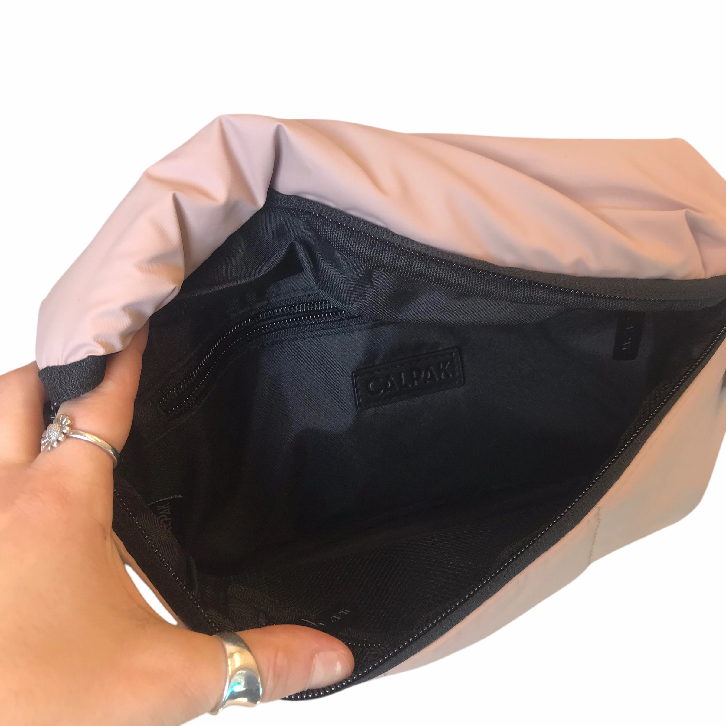 Belt Bag By Calpak  Size: Large