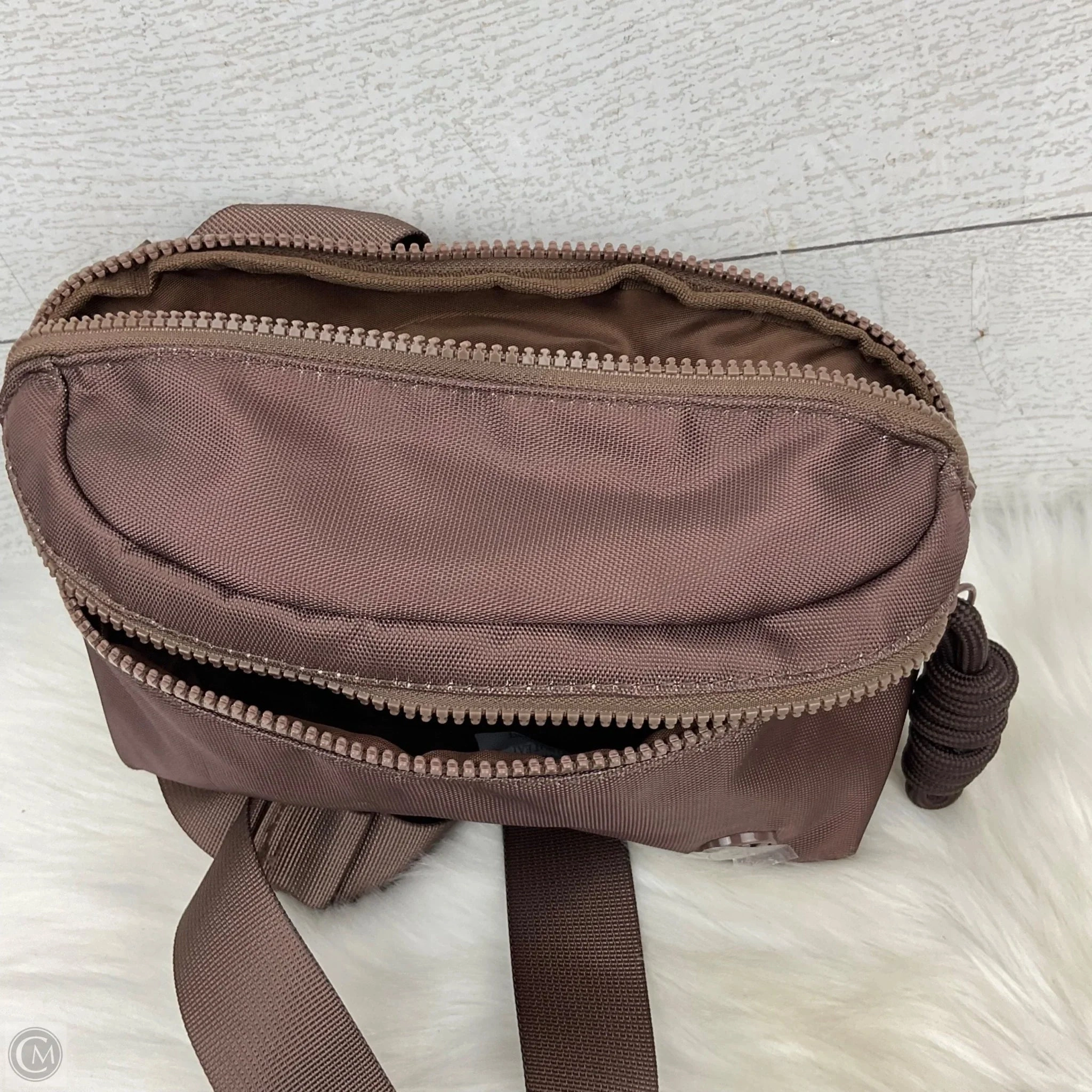 Belt Bag By Steve Madden, Size: Medium