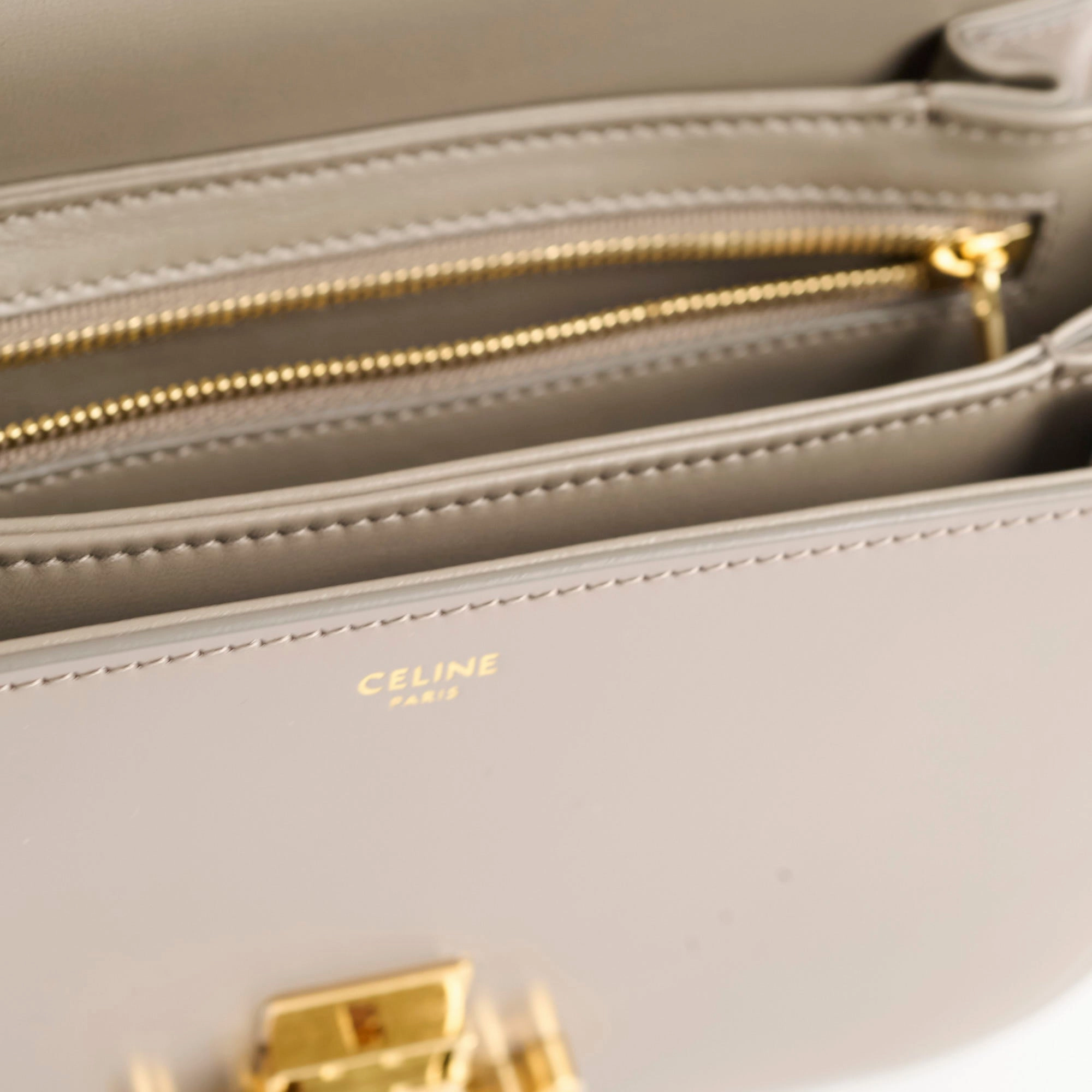 Celine Classique Medium Triomphe Bag Pebble