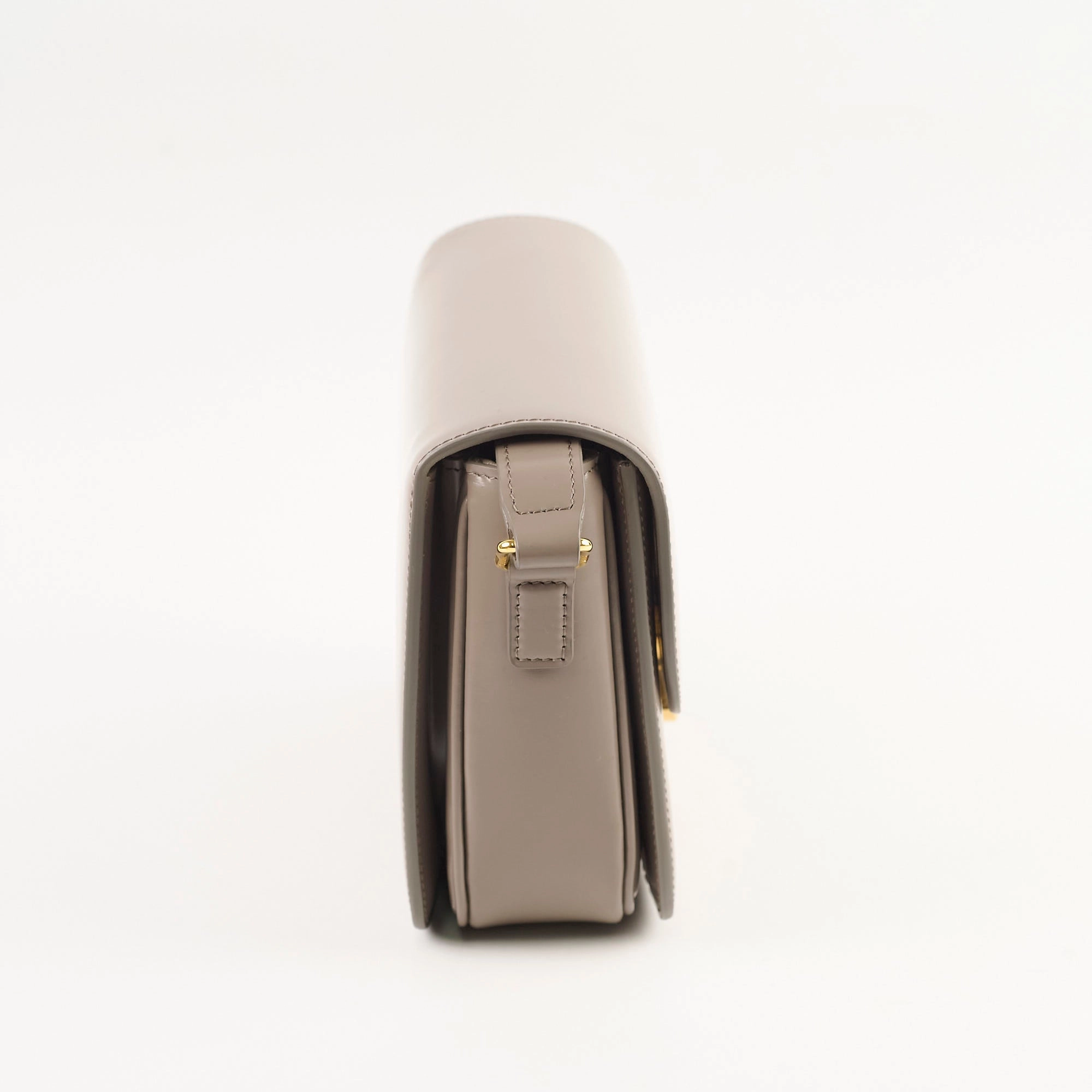 Celine Classique Medium Triomphe Bag Pebble