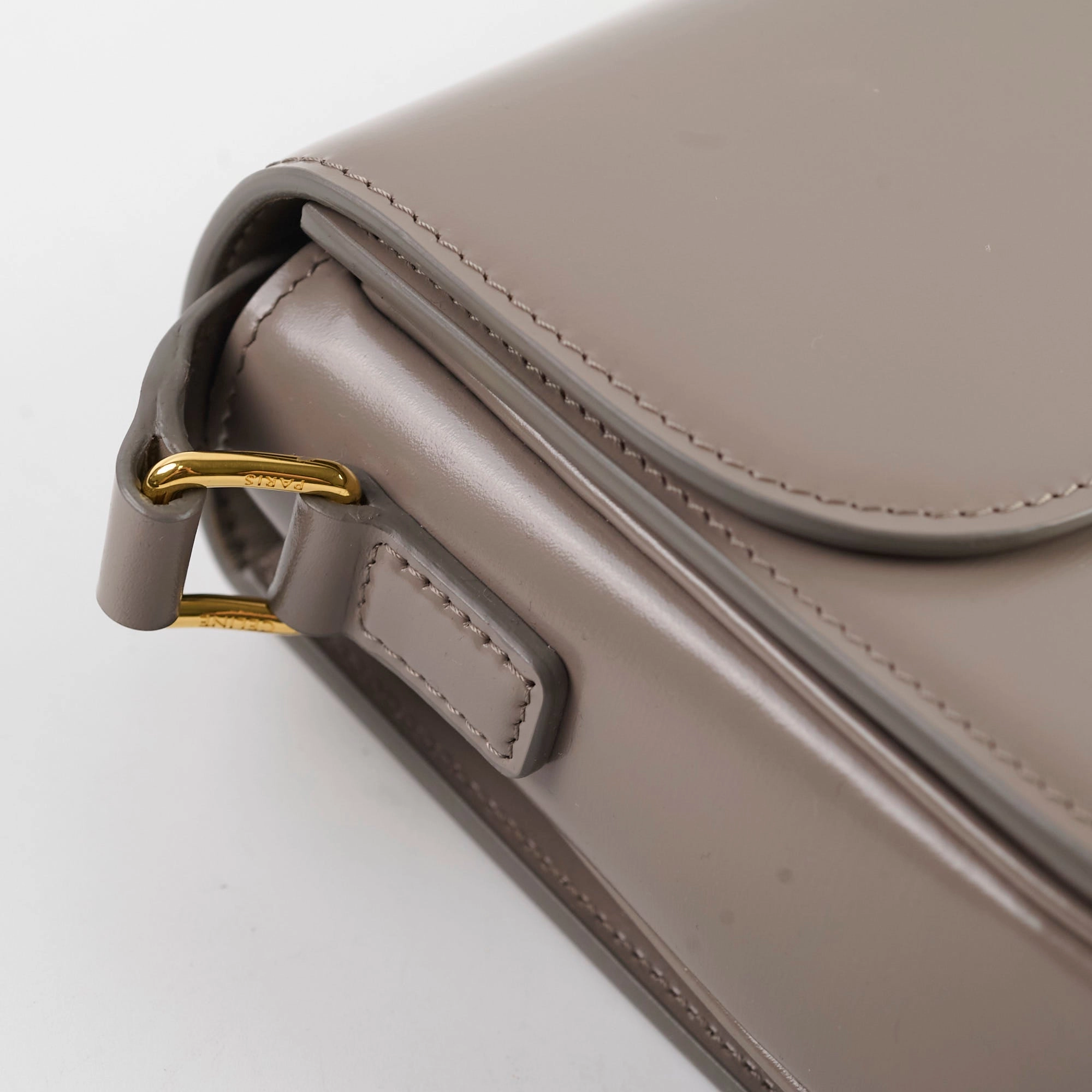 Celine Classique Medium Triomphe Bag Pebble
