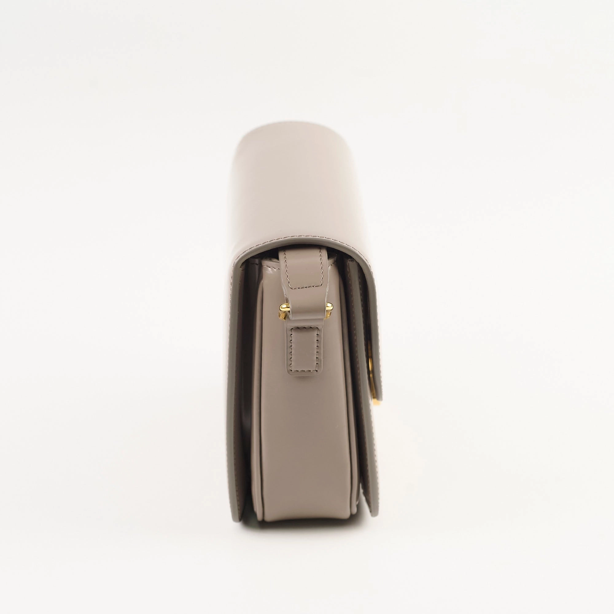 Celine Classique Medium Triomphe Bag Pebble