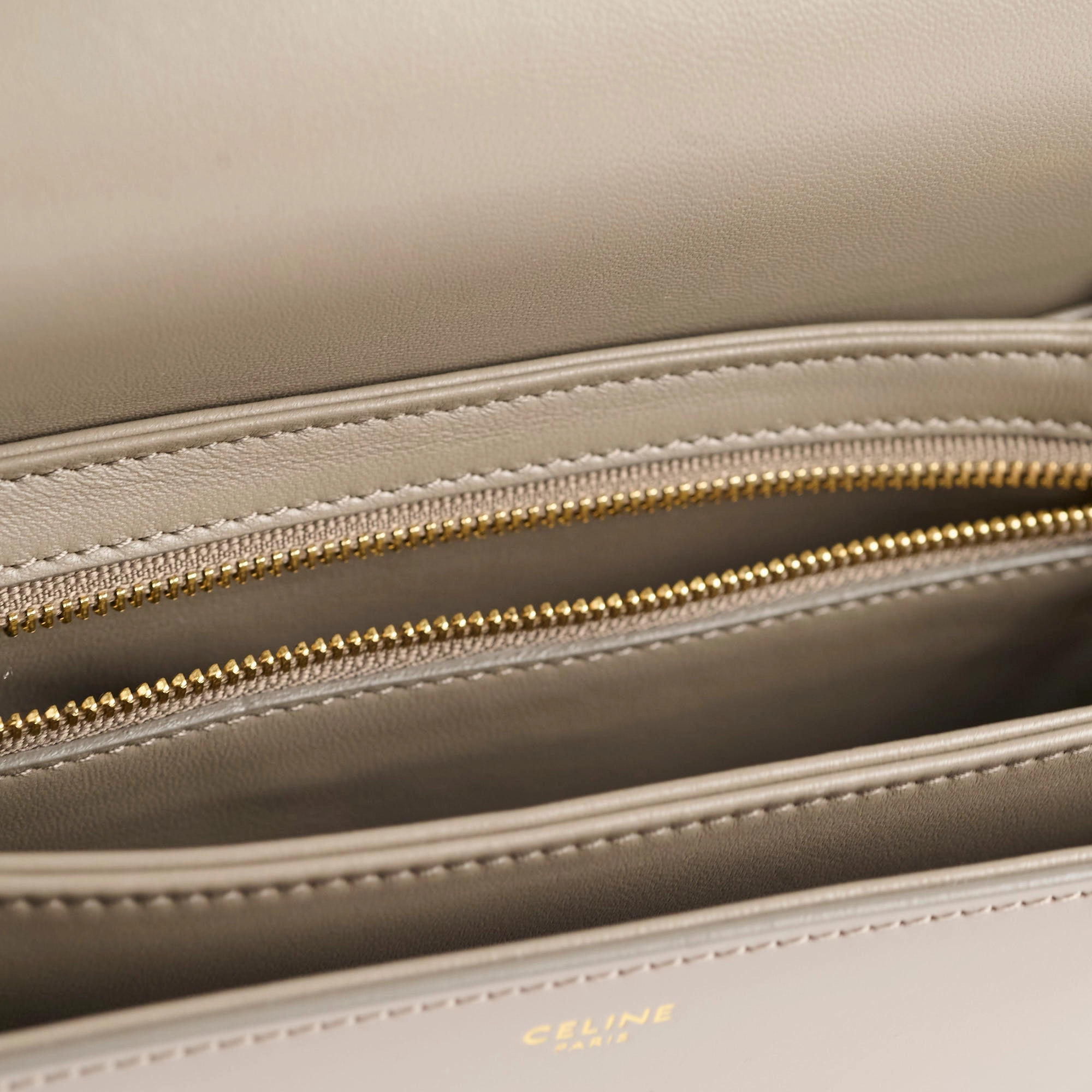 Celine Classique Medium Triomphe Bag Pebble