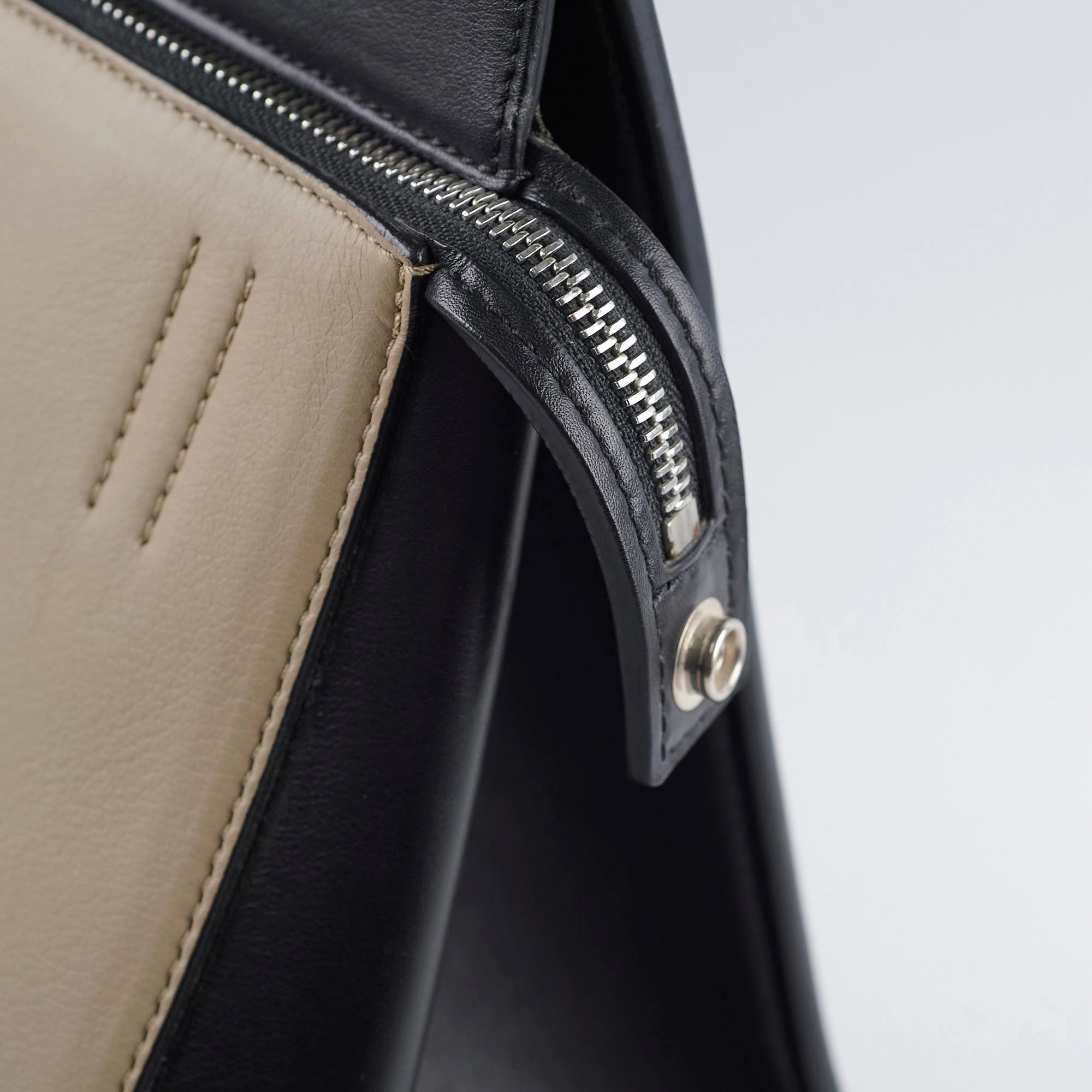 Celine Edge Medium Bag Beige/Black