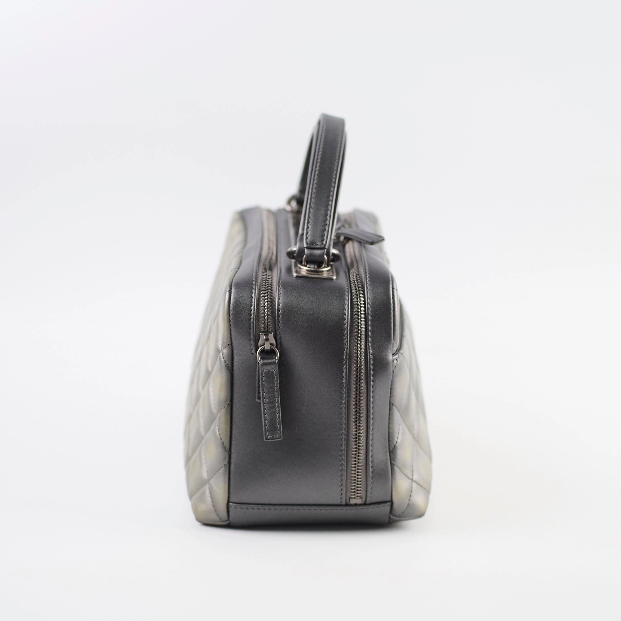 Chanel 15B Trendy CC Bowling Bag Silver/Gold Series 21