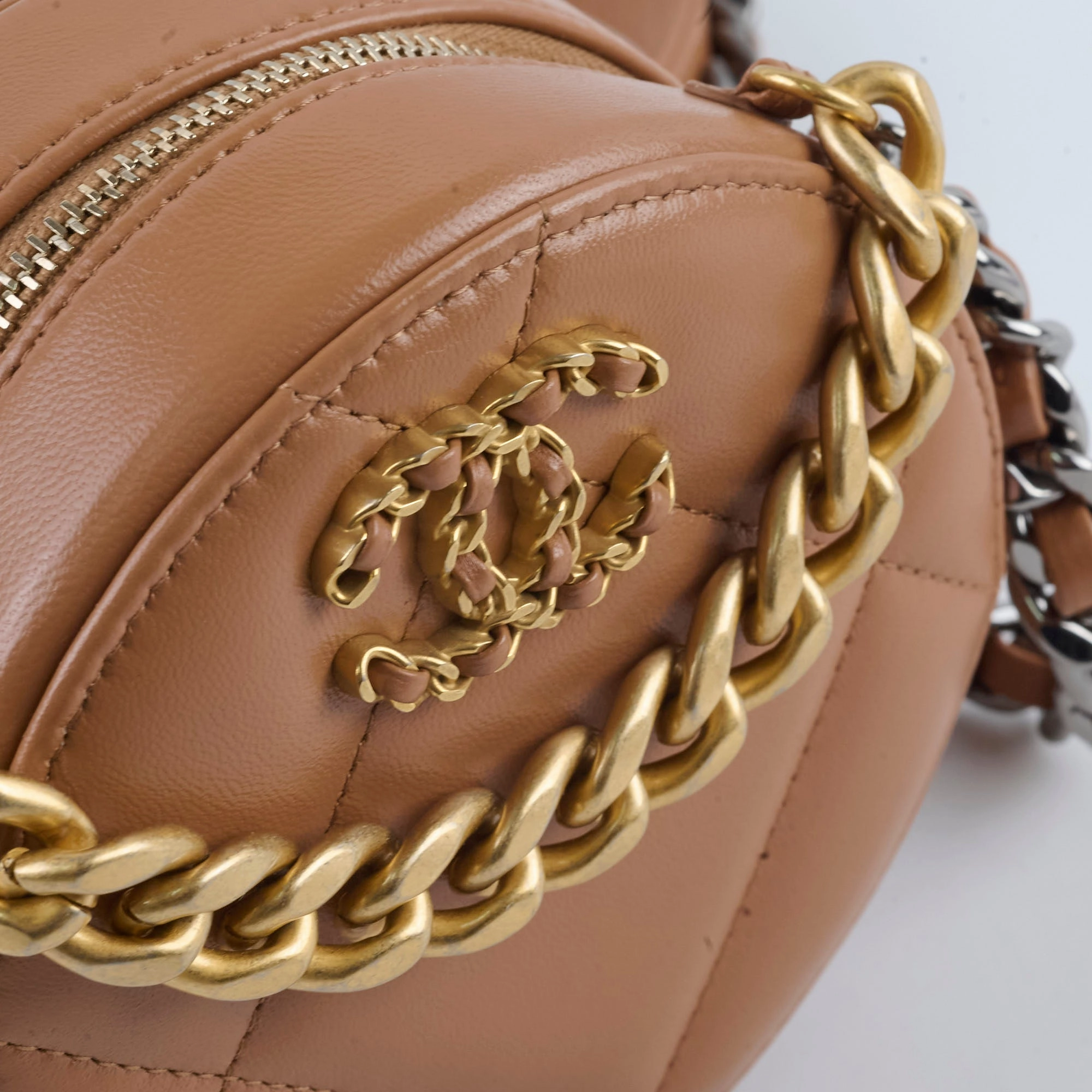 Chanel 19 Round Clutch Lambskin Tan