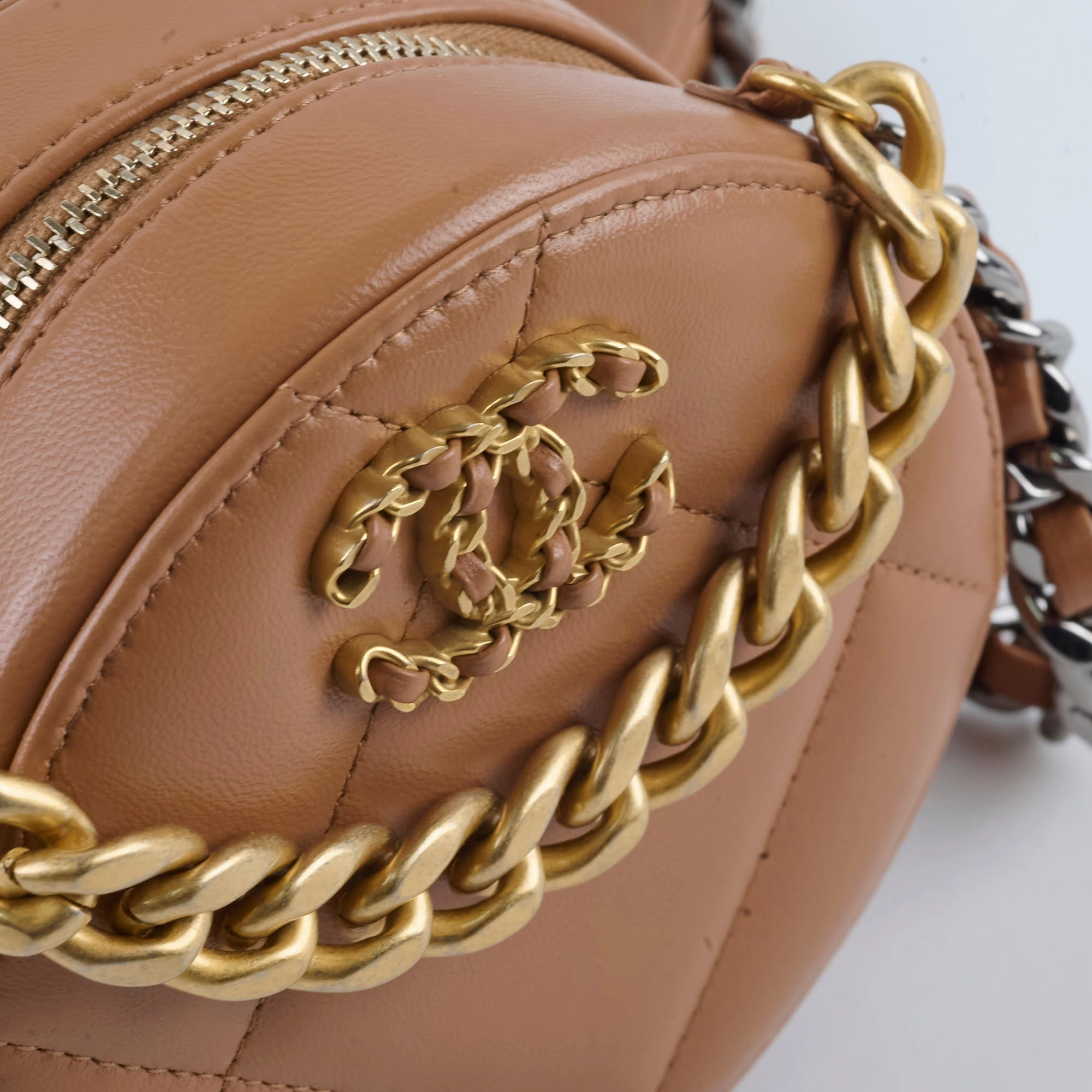 Chanel 19 Round Clutch Lambskin Tan