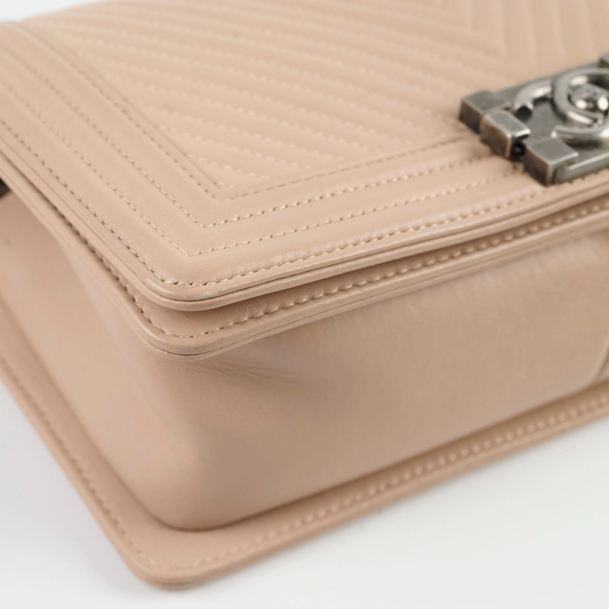 Chanel Boy Old Medium Chevron Beige Lambskin
