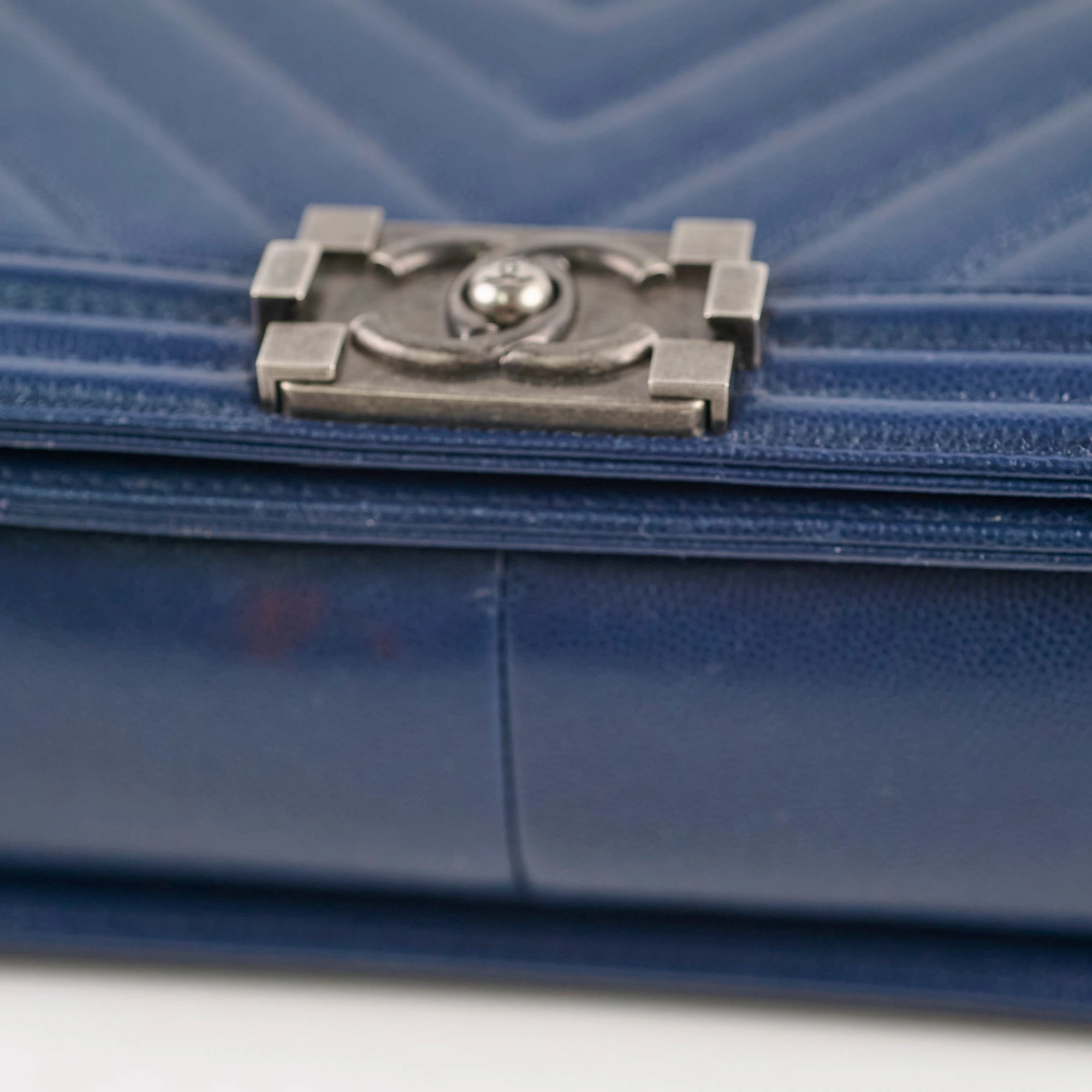 Chanel Boy Old Medium Chevron Navy Caviar (24 Series)