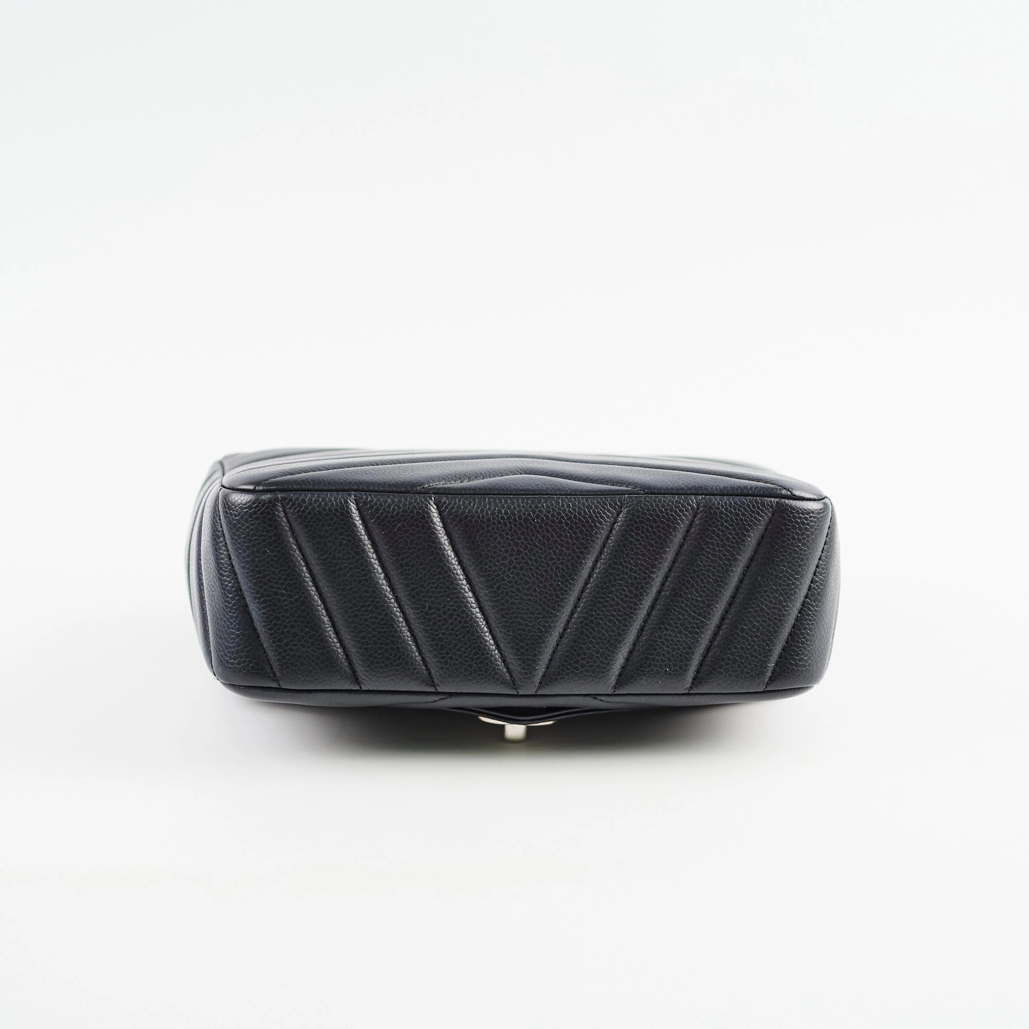 Chanel Caviar Chevron Crossbody Bag Black Series 23