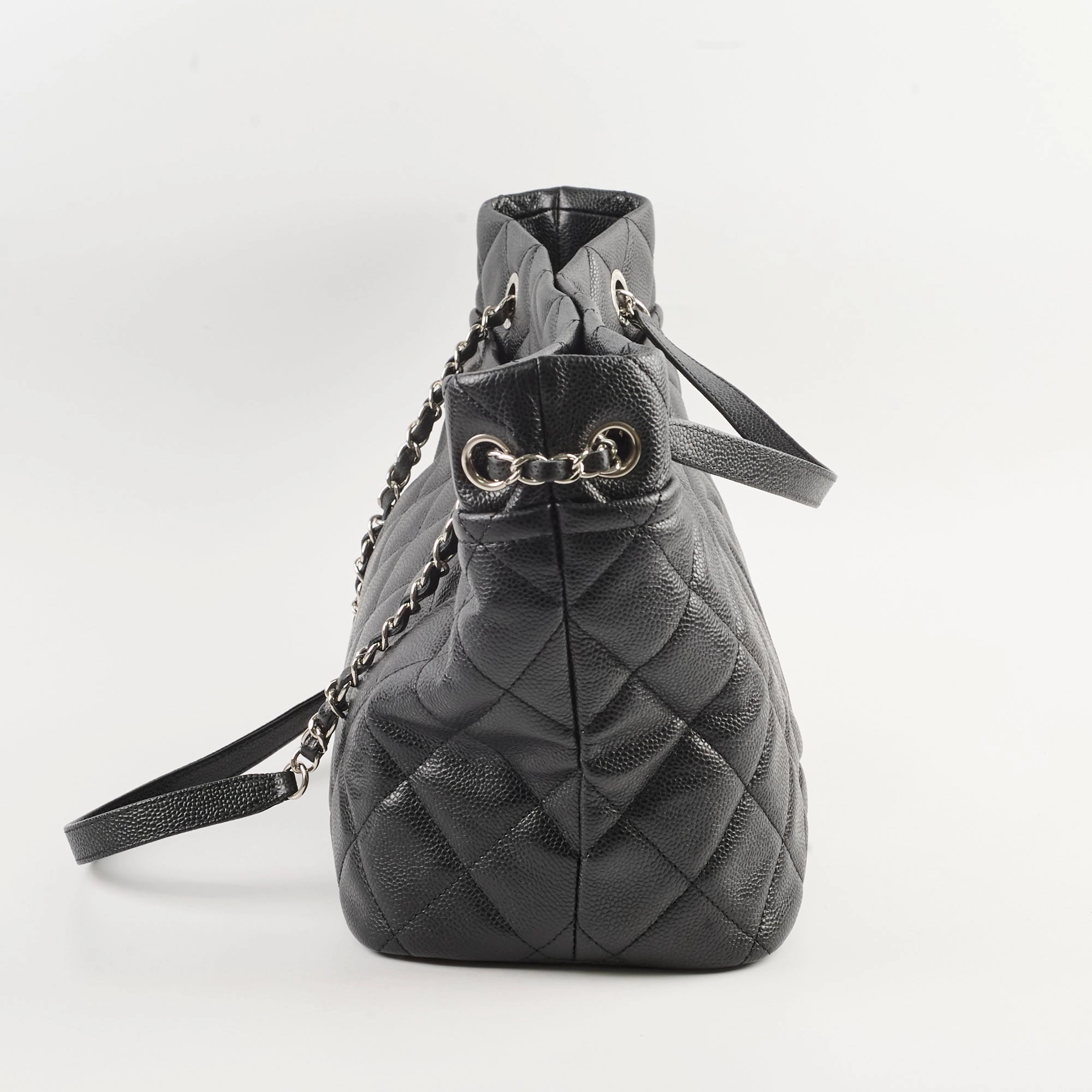 Chanel CC Logo Caviar Black Shoulder Bag - Series 17