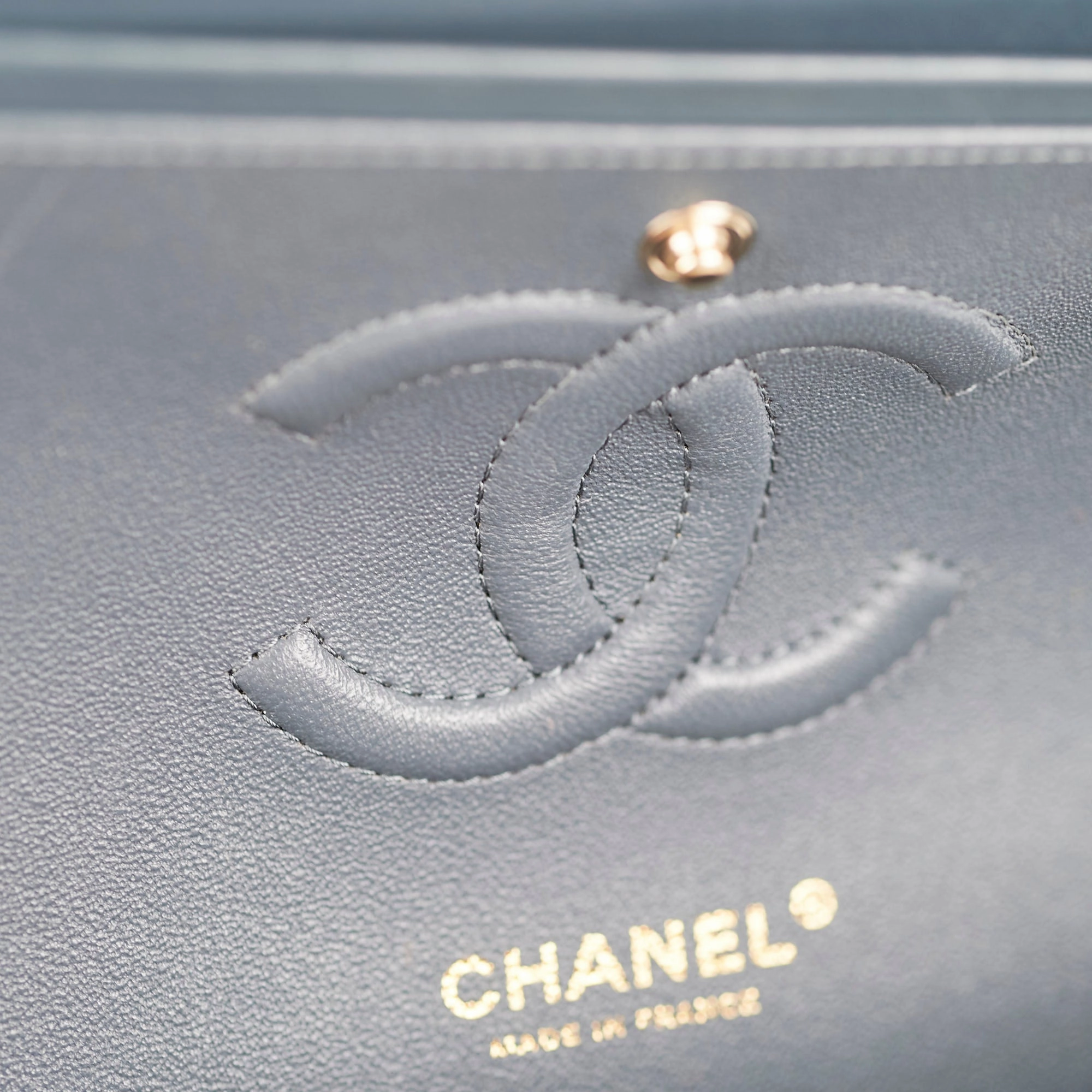 Chanel Chevron M/L Lambskin Classic Flap Dark Grey/Blue