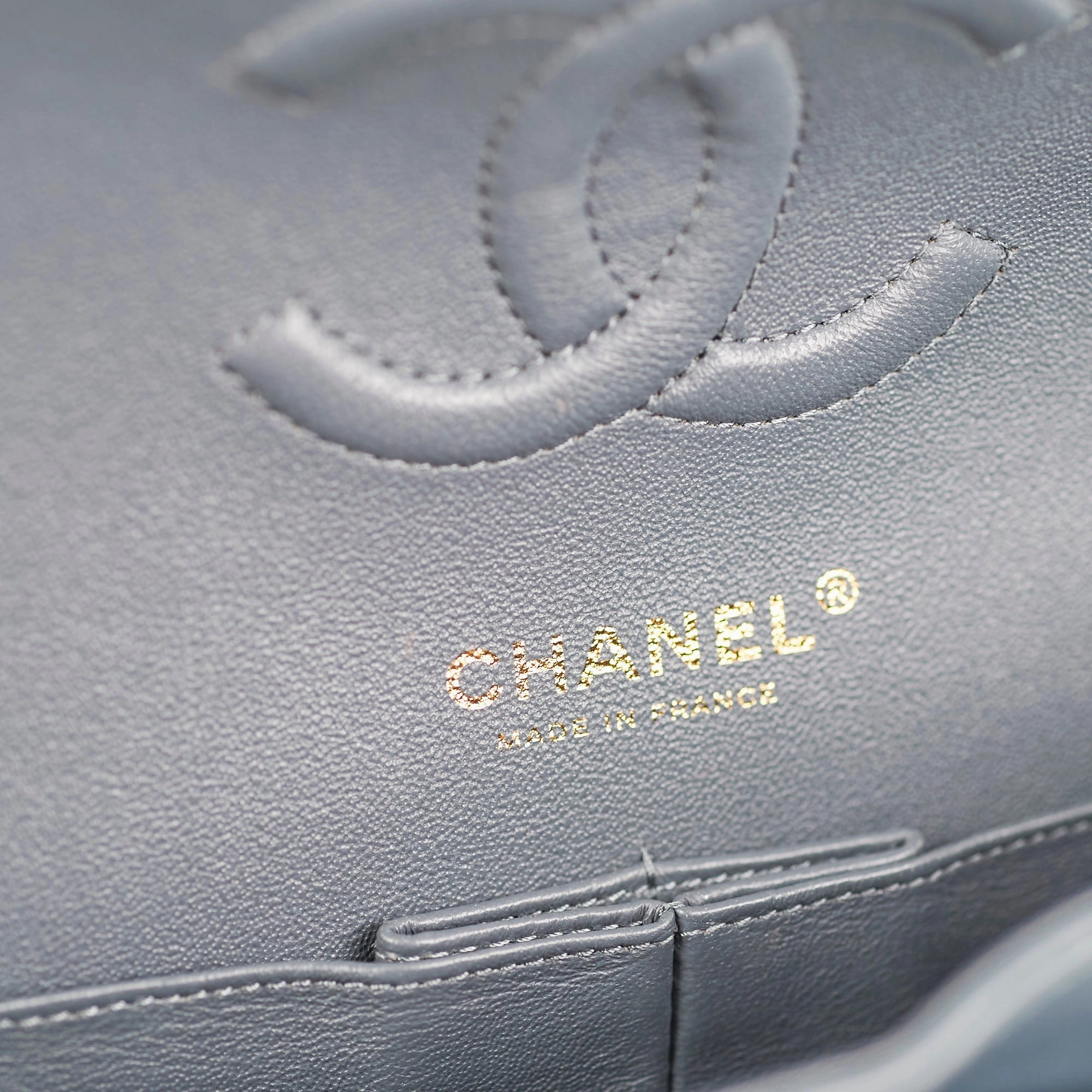 Chanel Chevron M/L Lambskin Classic Flap Dark Grey/Blue