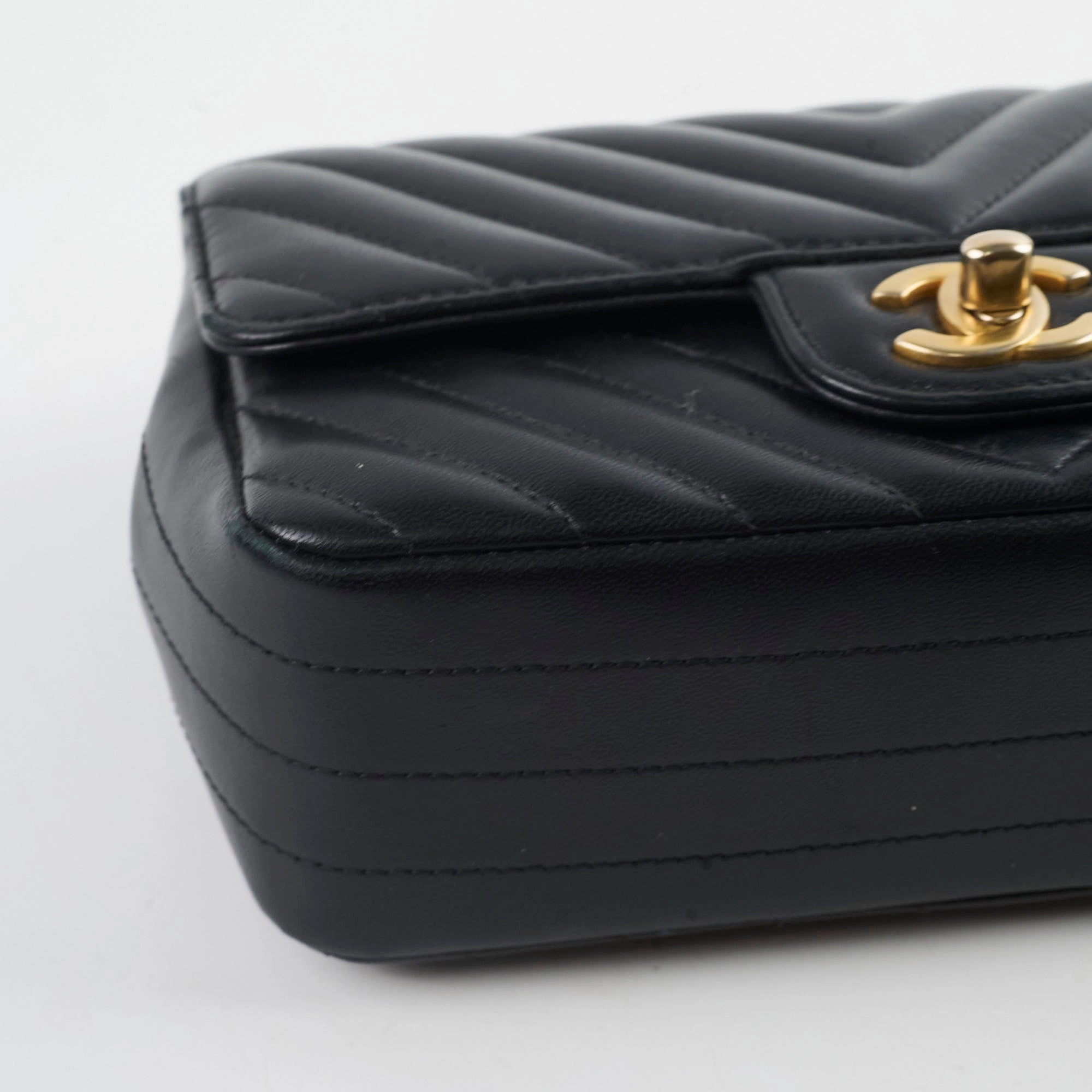 Chanel Chevron Mini Retangular Black