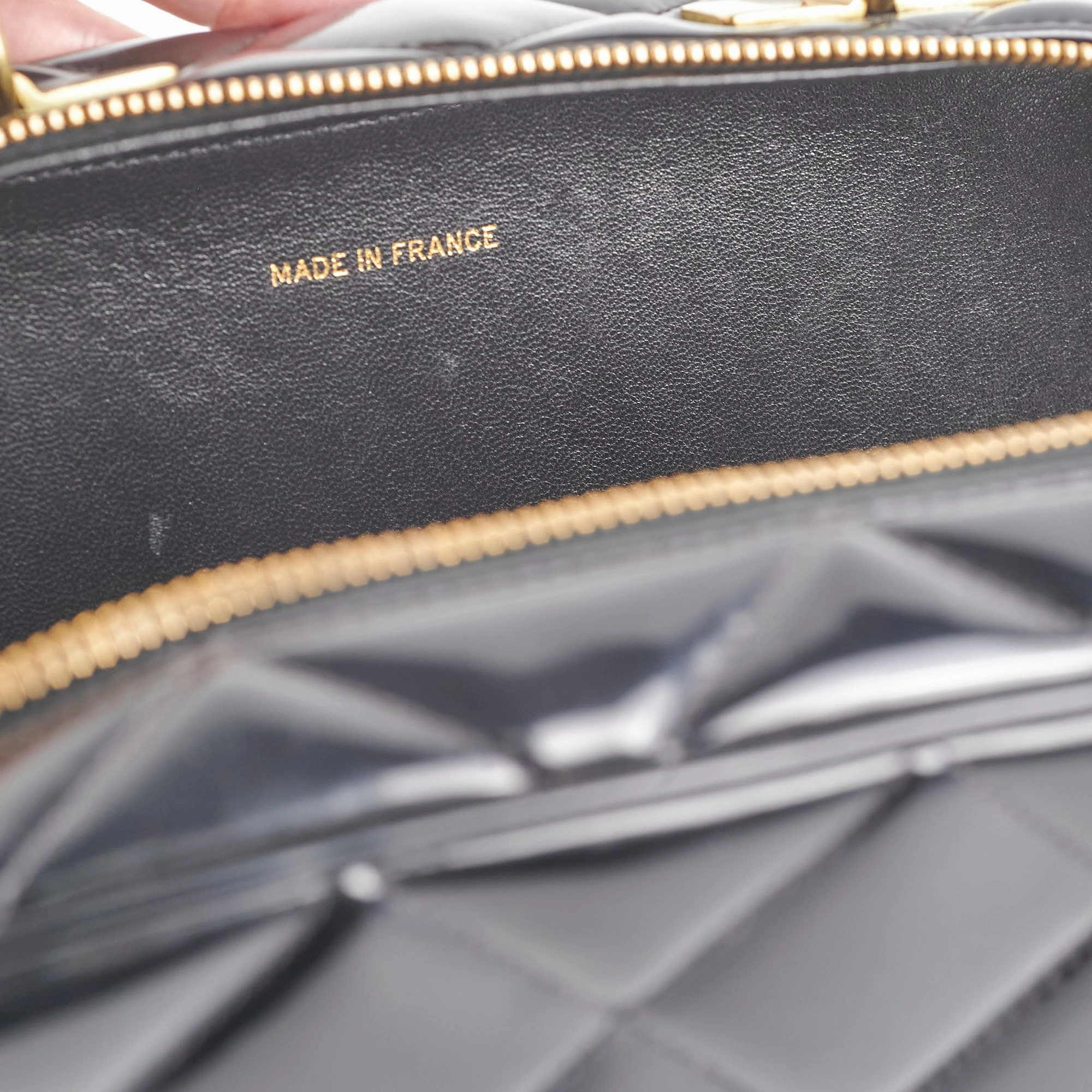 Chanel Cube Vintage Vanity Black
