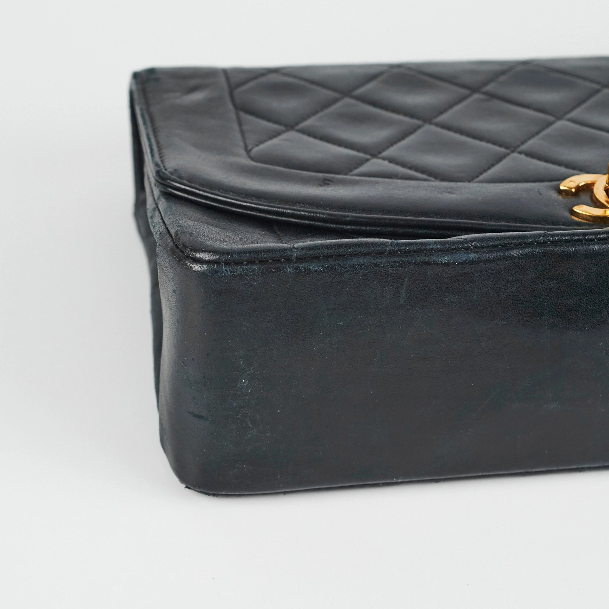 Chanel Diana Lambskin Black Medium