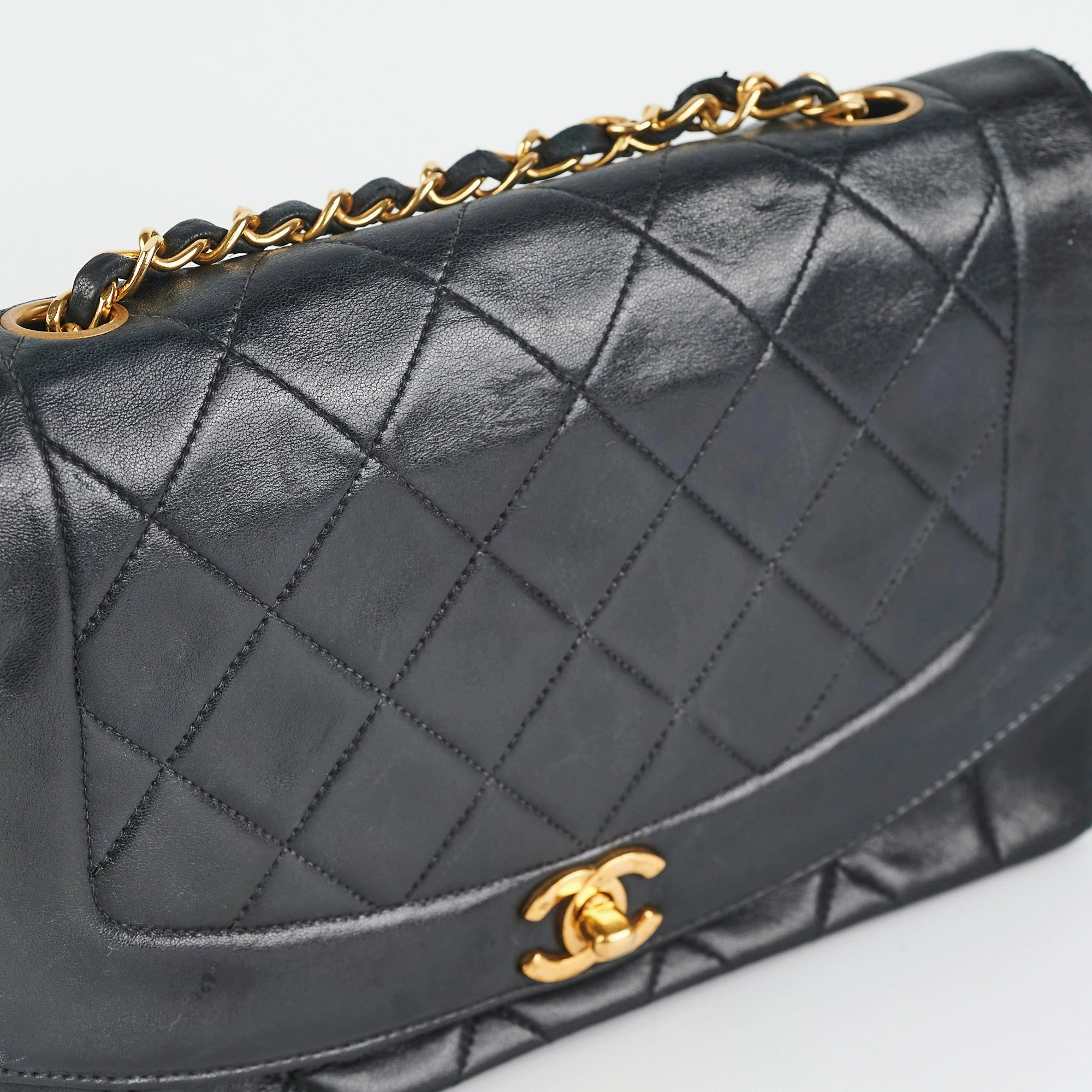 Chanel Diana Lambskin Black Medium