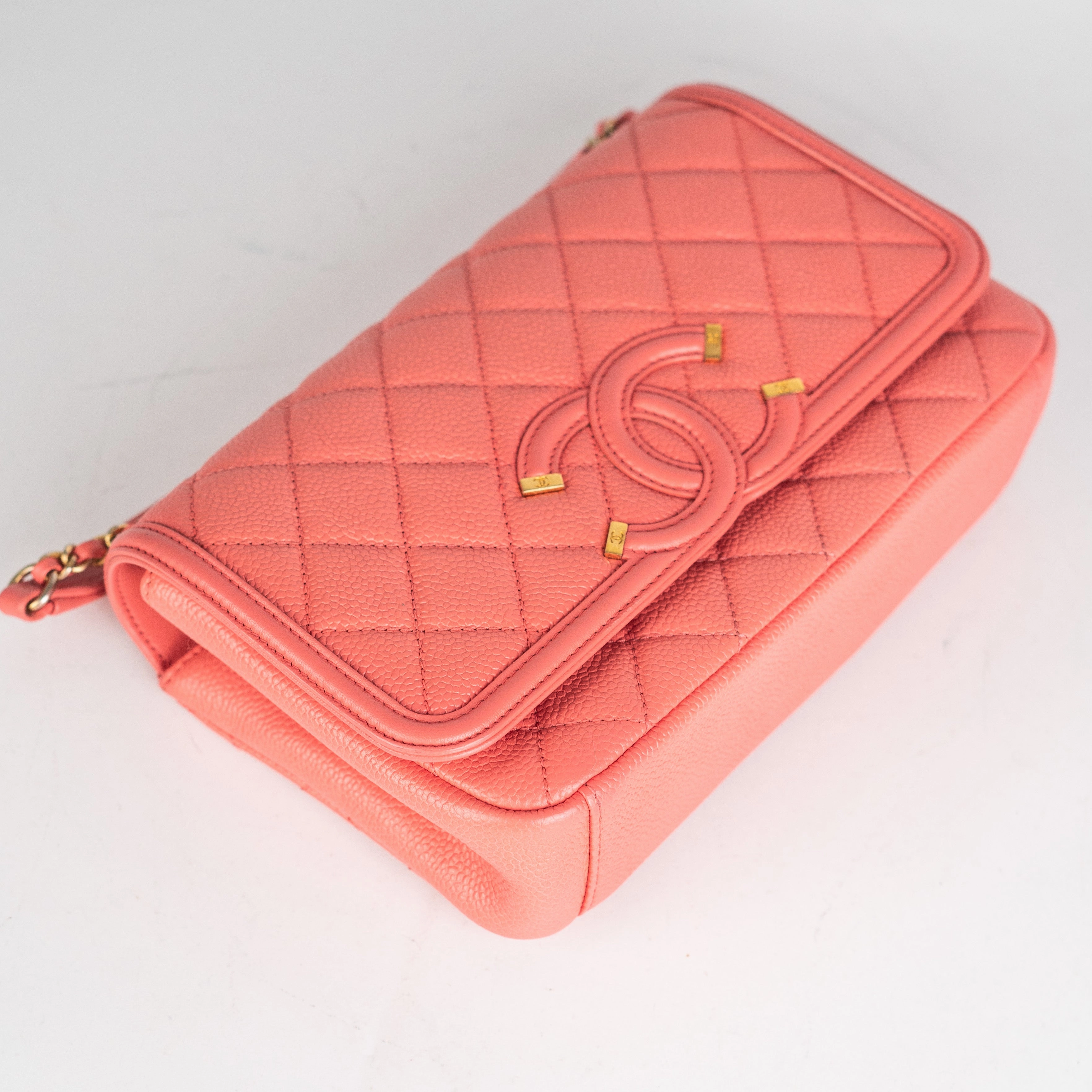 Chanel Filigree Quilted Caviar Small Coral Pink
