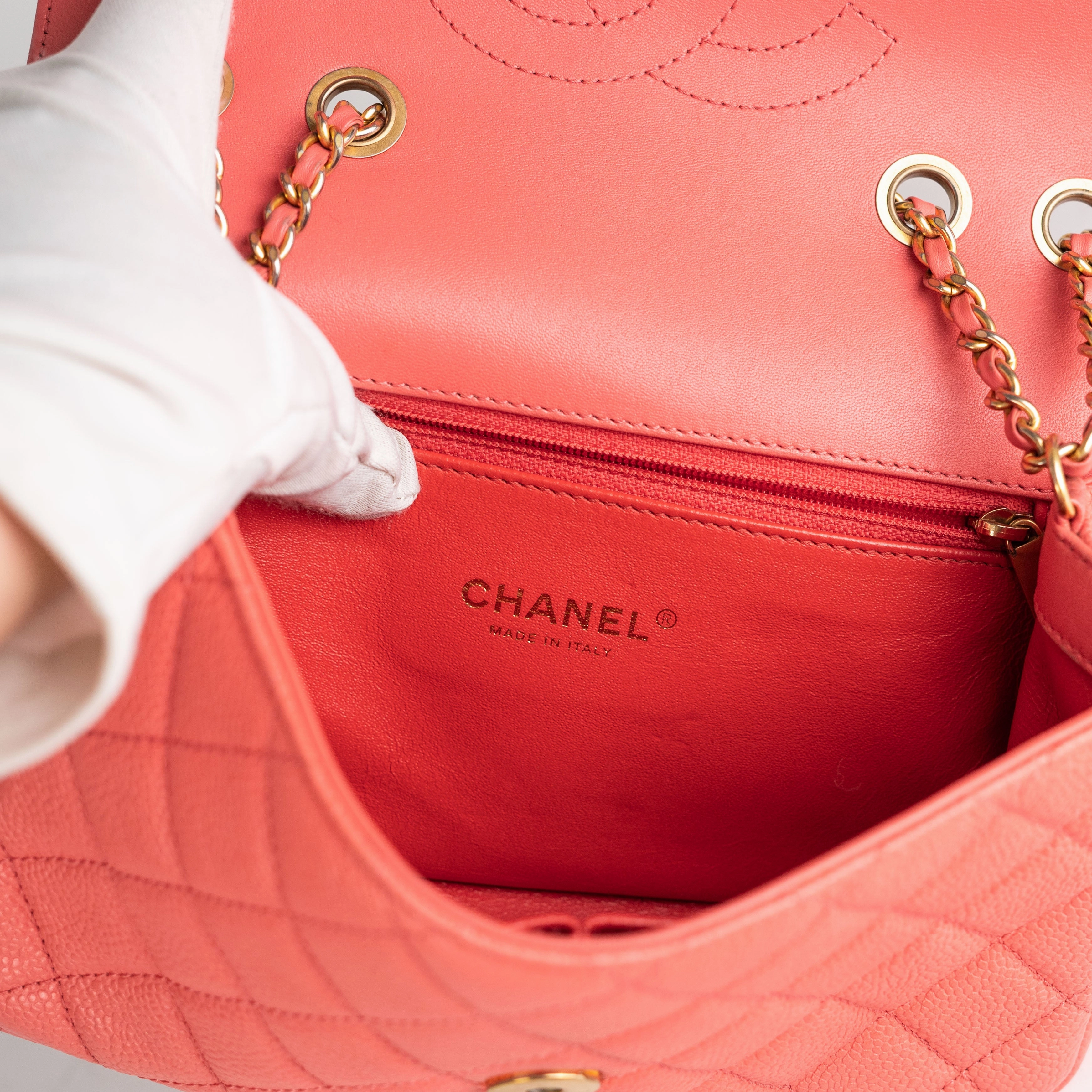 Chanel Filigree Quilted Caviar Small Coral Pink