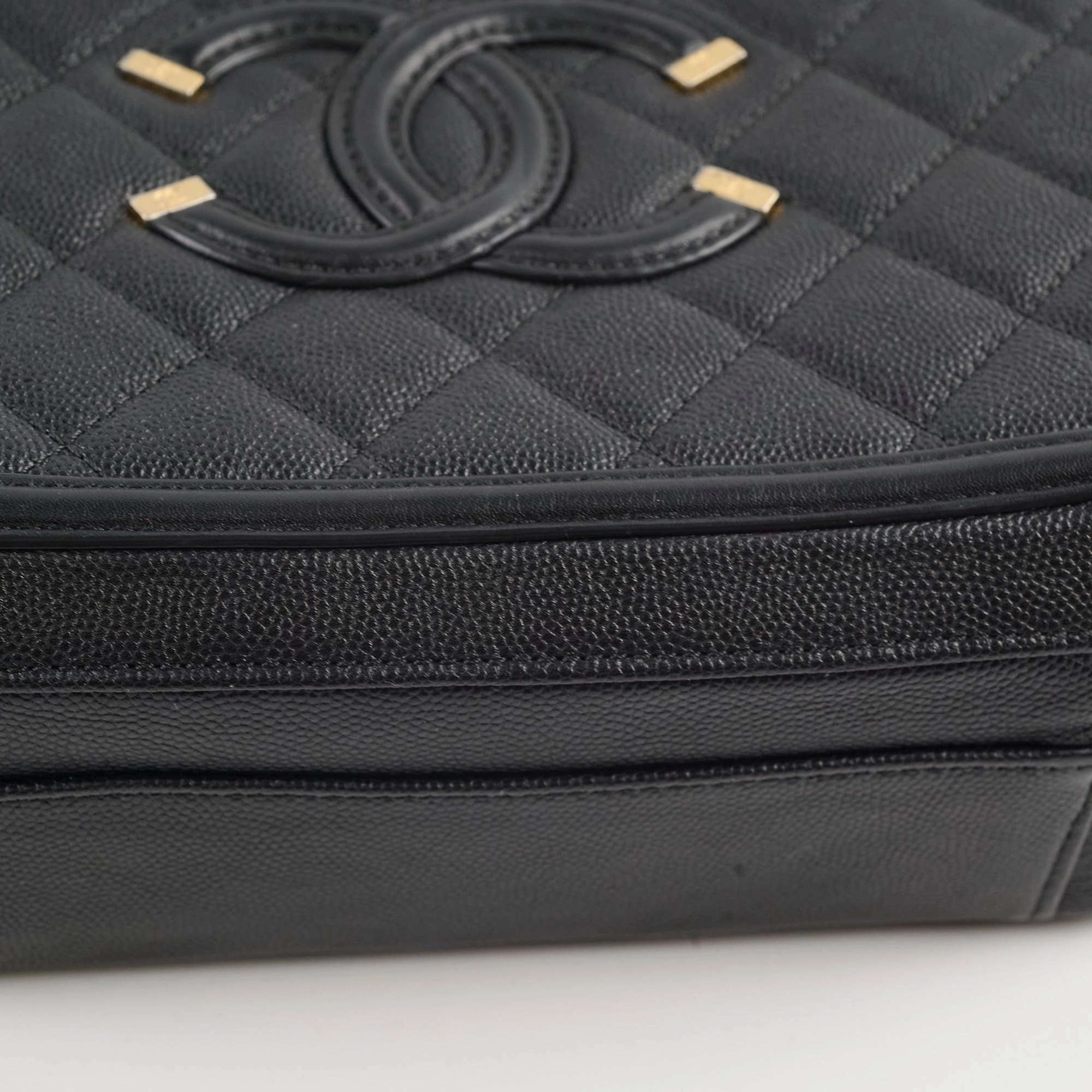 Chanel Filigree Vanity Medium Black Caviar (25 Series)