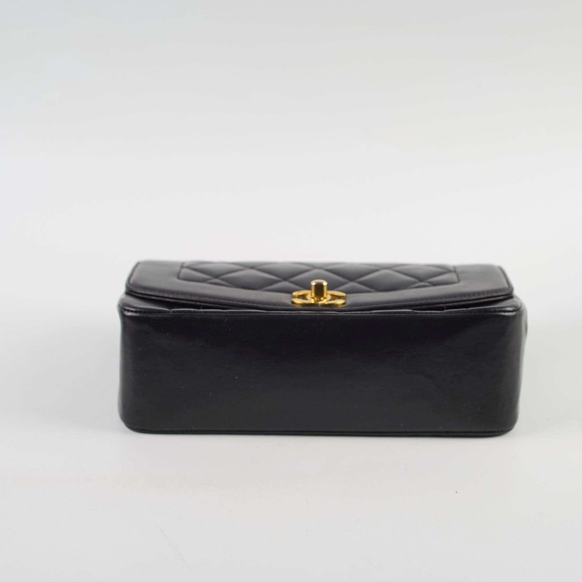 Chanel Lambskin Vintage Diana Bag Black
