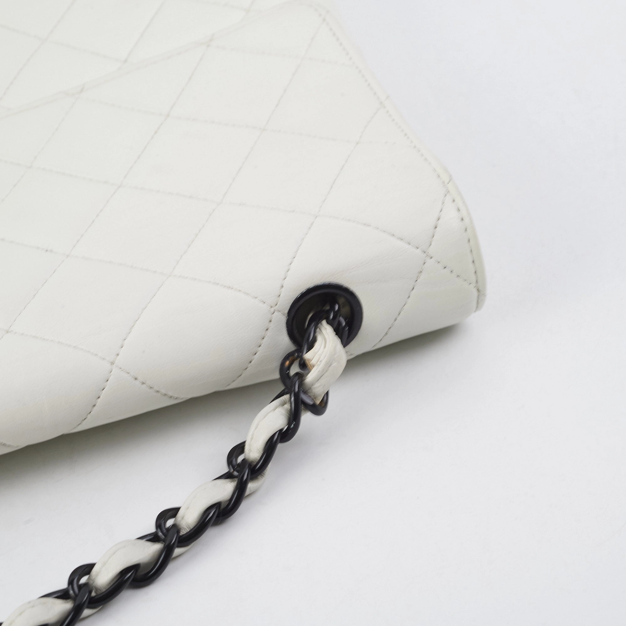 Chanel Matelasse Shoulder Bag White