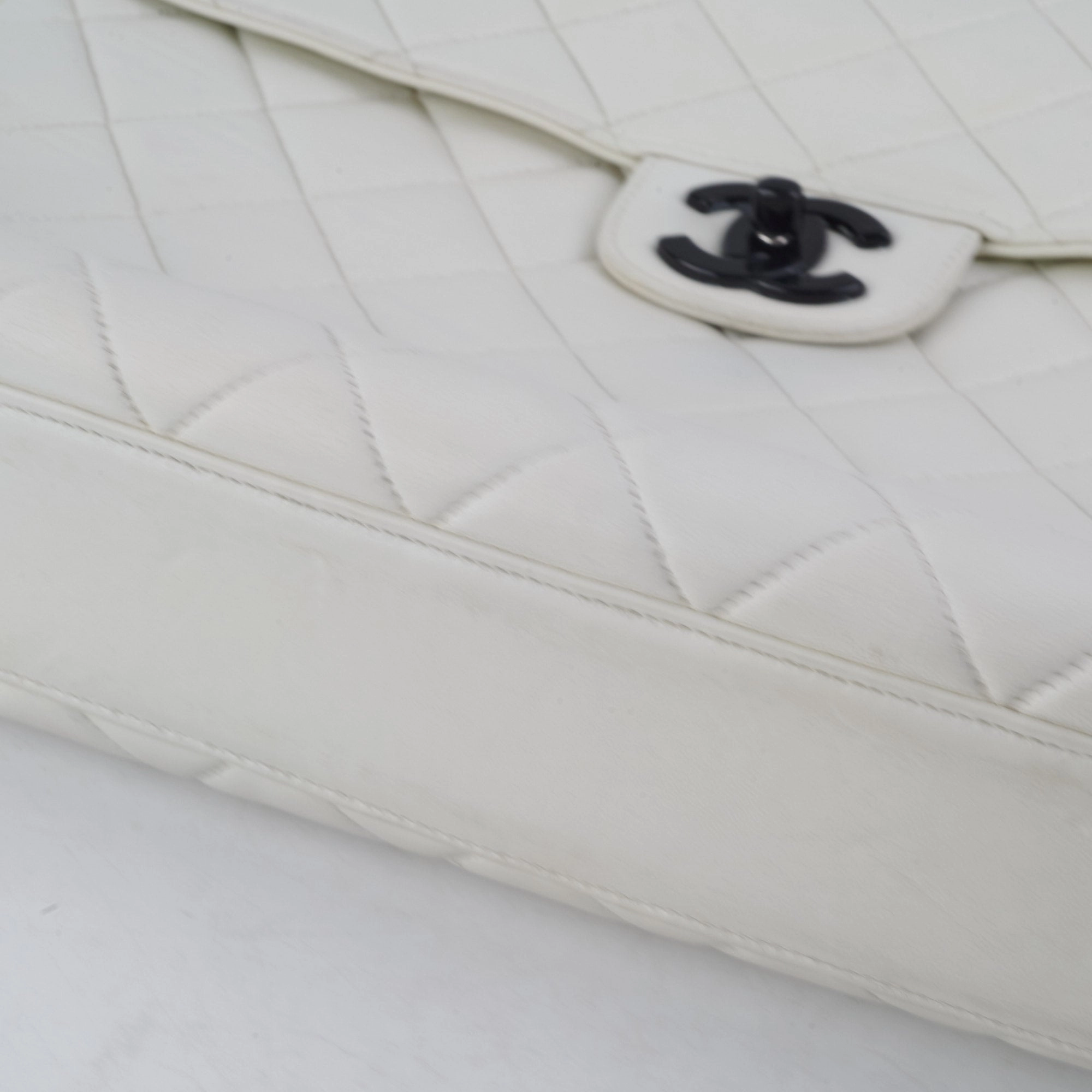 Chanel Matelasse Shoulder Bag White