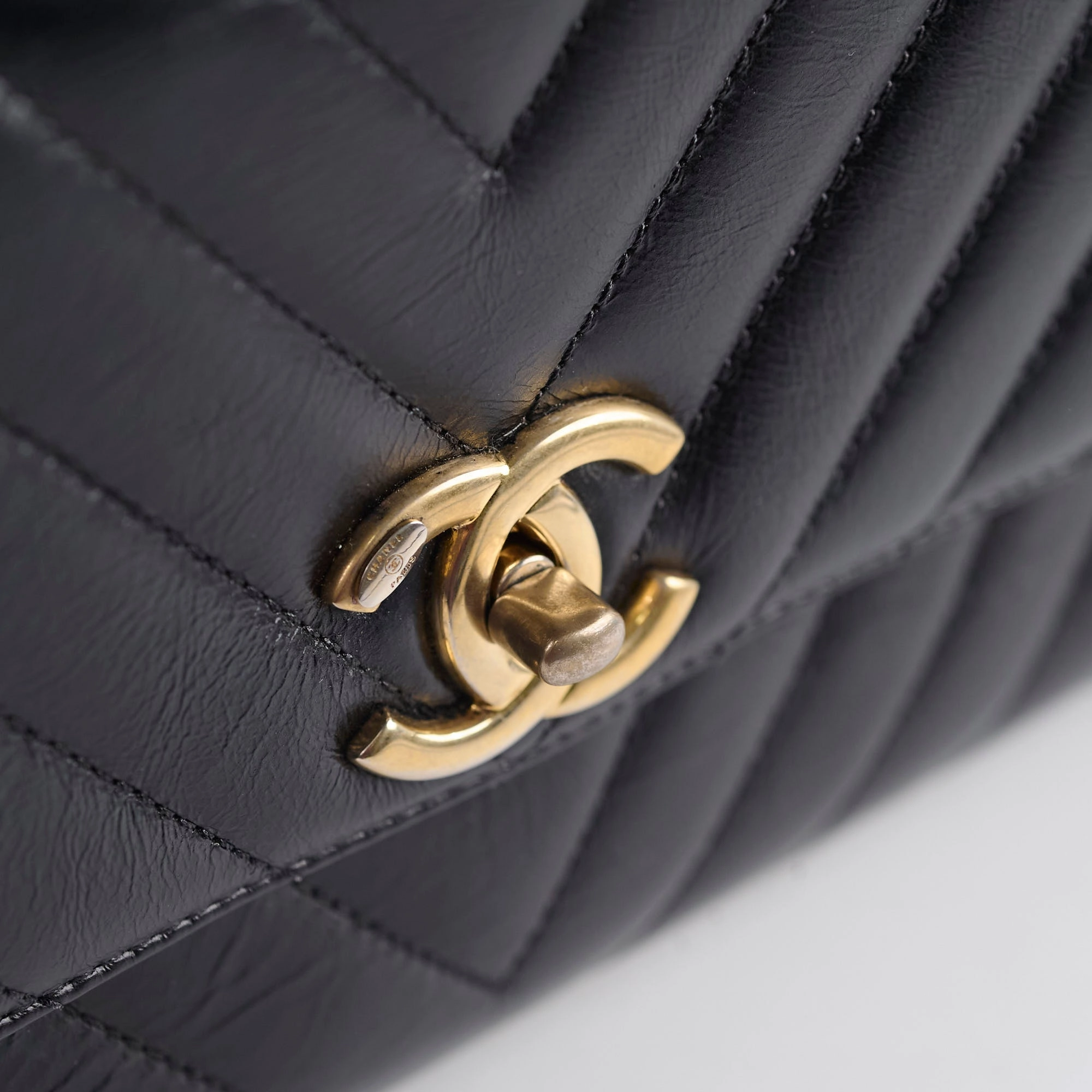 Chanel Medium Chevron Coco Handle Black