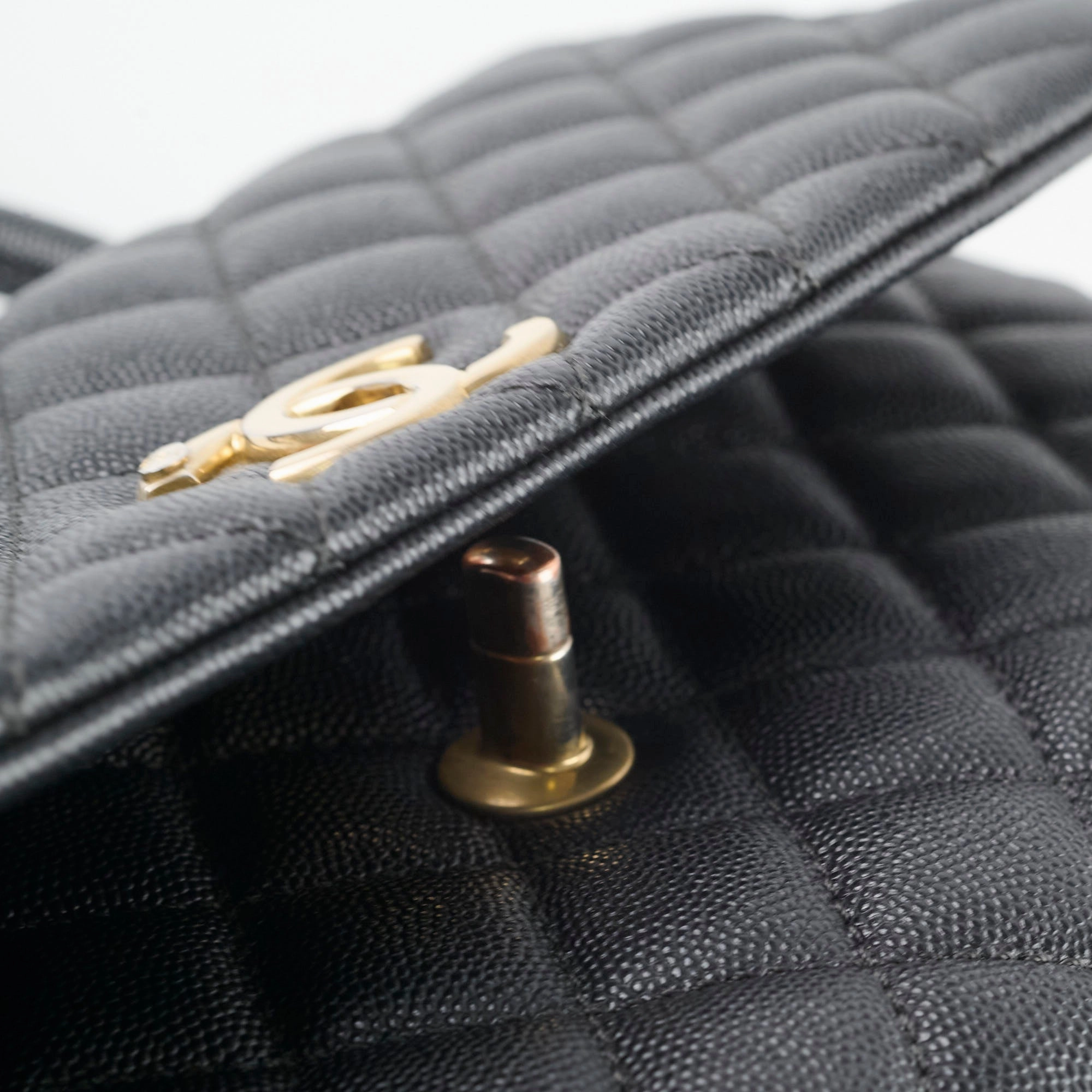 Chanel Medium COCO Handle Caviar Black