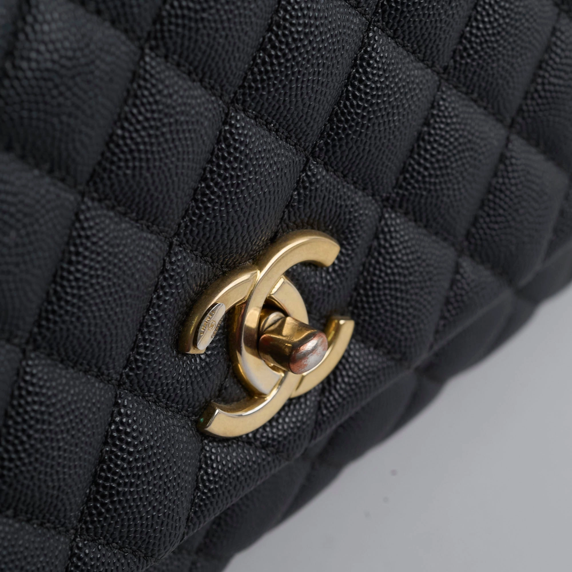 Chanel Medium COCO Handle Caviar Black
