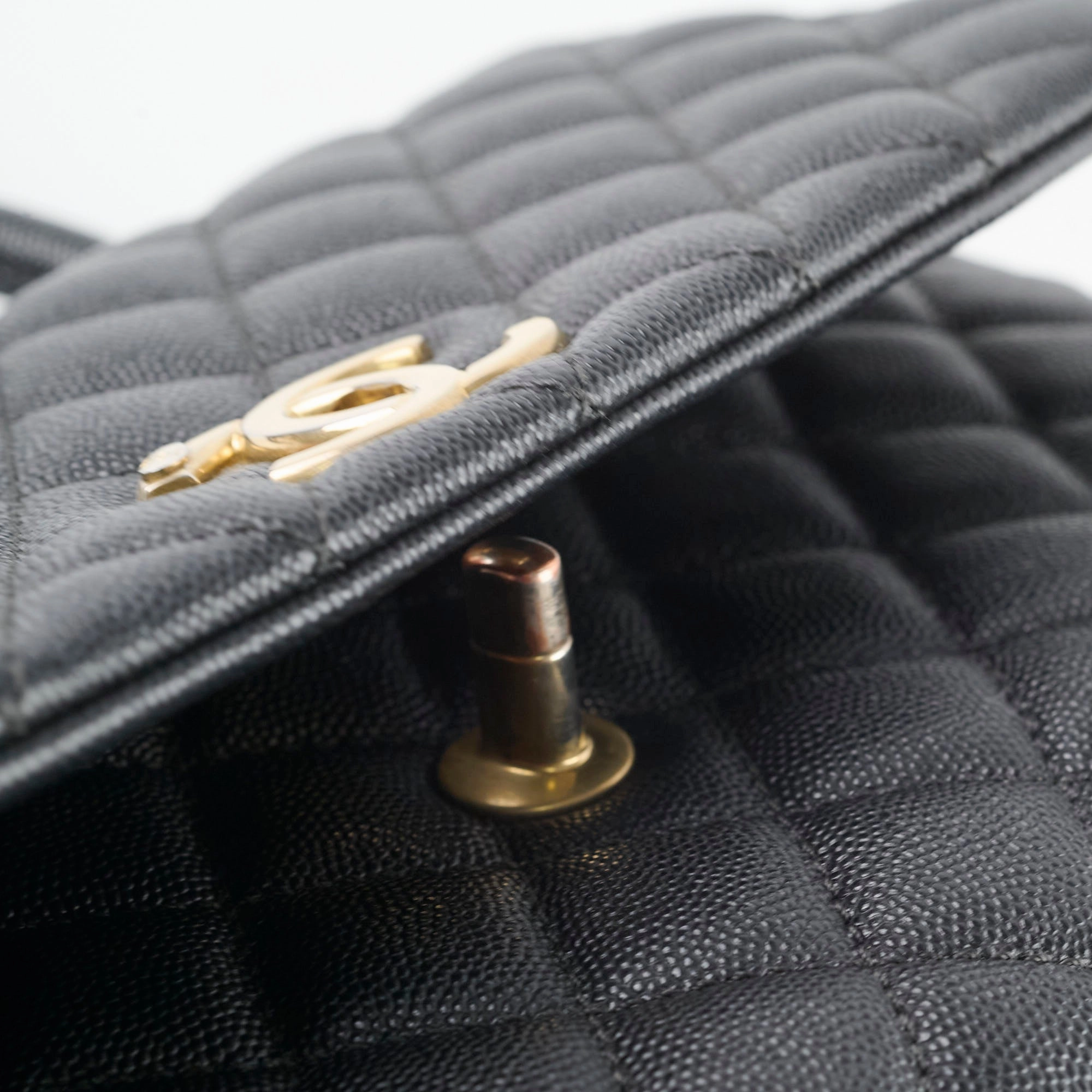 Chanel Medium COCO Handle Caviar Black