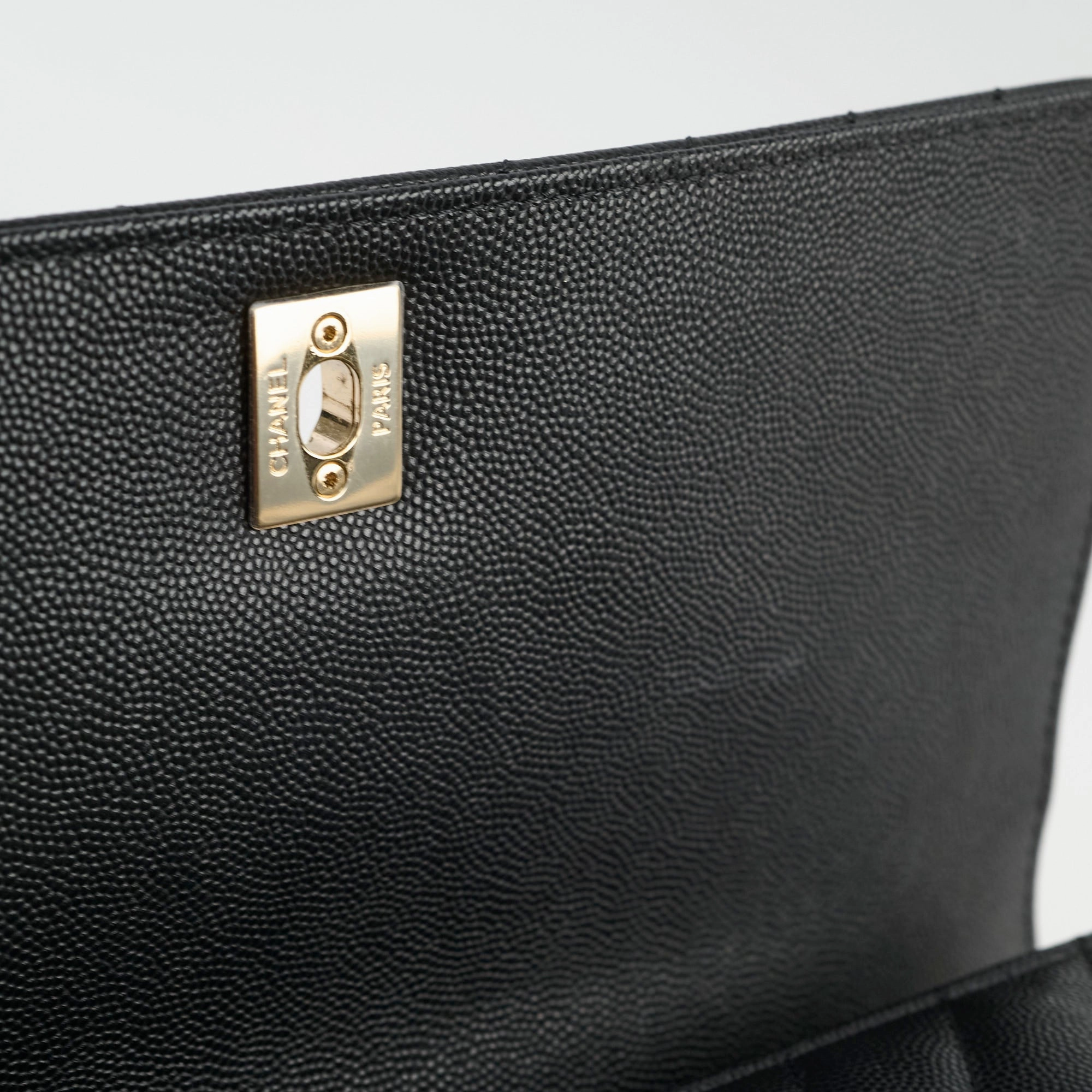 Chanel Medium Coco Handle (Lizard Top Handle) Black Chevron
