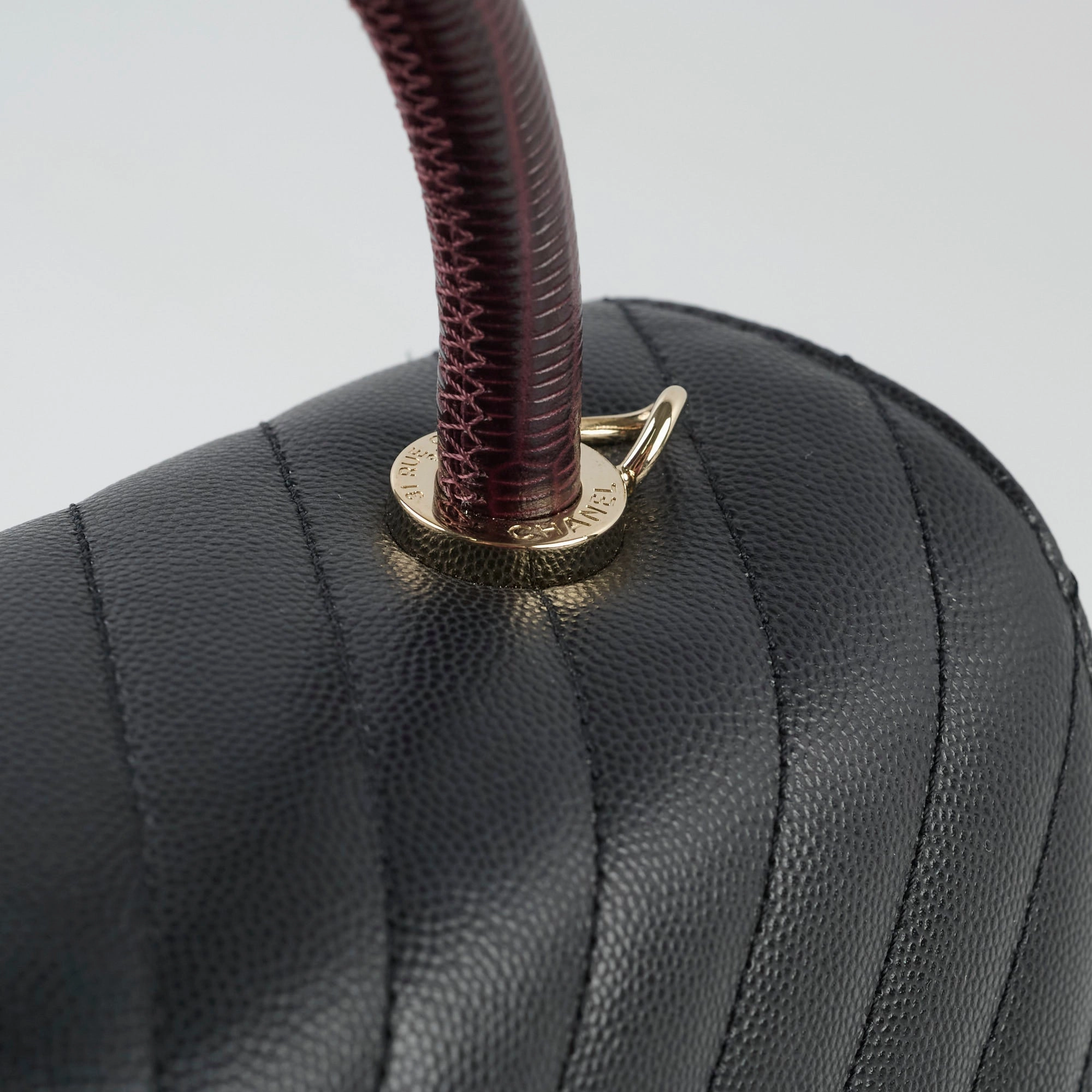 Chanel Medium Coco Handle (Lizard Top Handle) Black Chevron