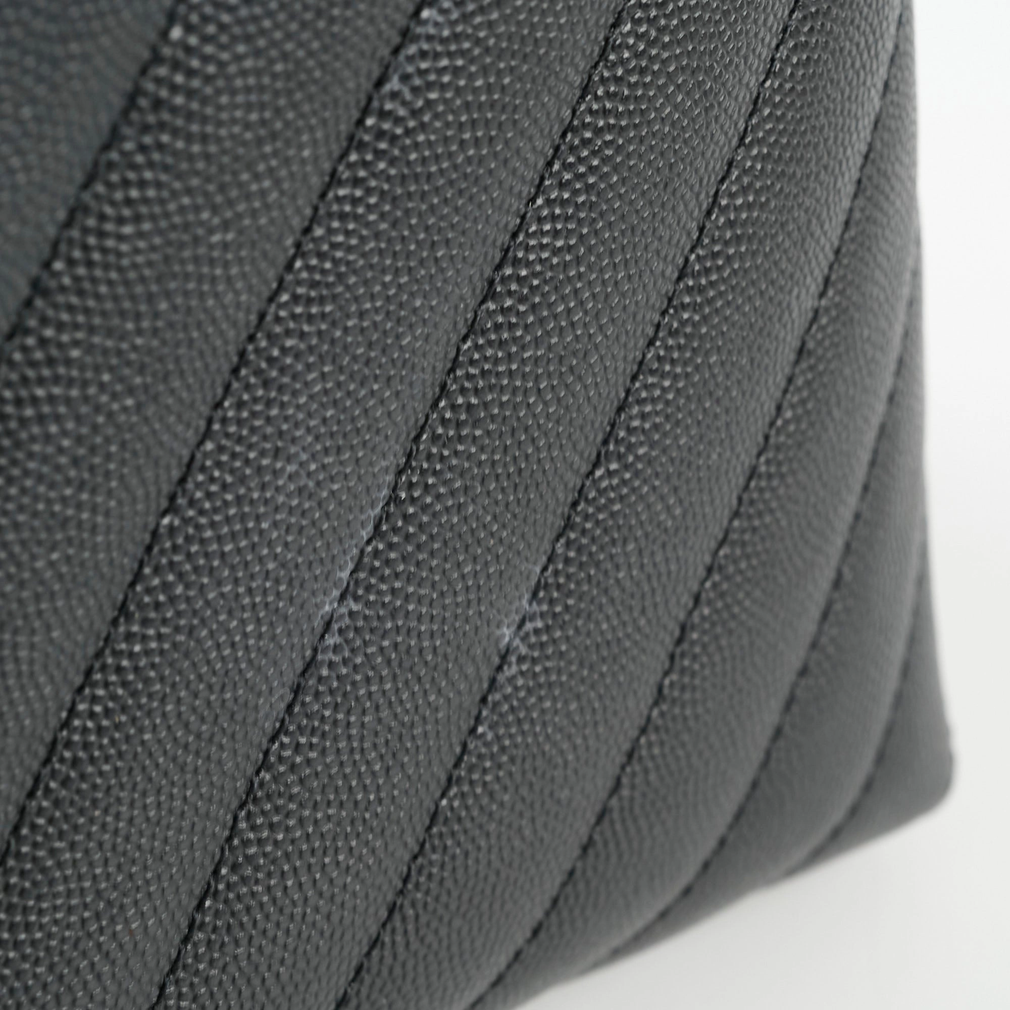 Chanel Medium Coco Handle (Lizard Top Handle) Black Chevron