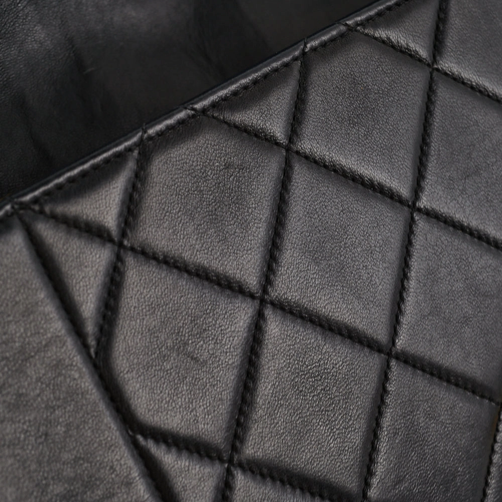 Chanel Medium Diana Black