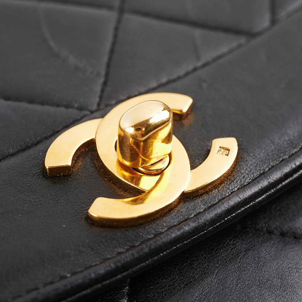 Chanel Medium Diana Black