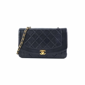 Chanel Medium Diana Black