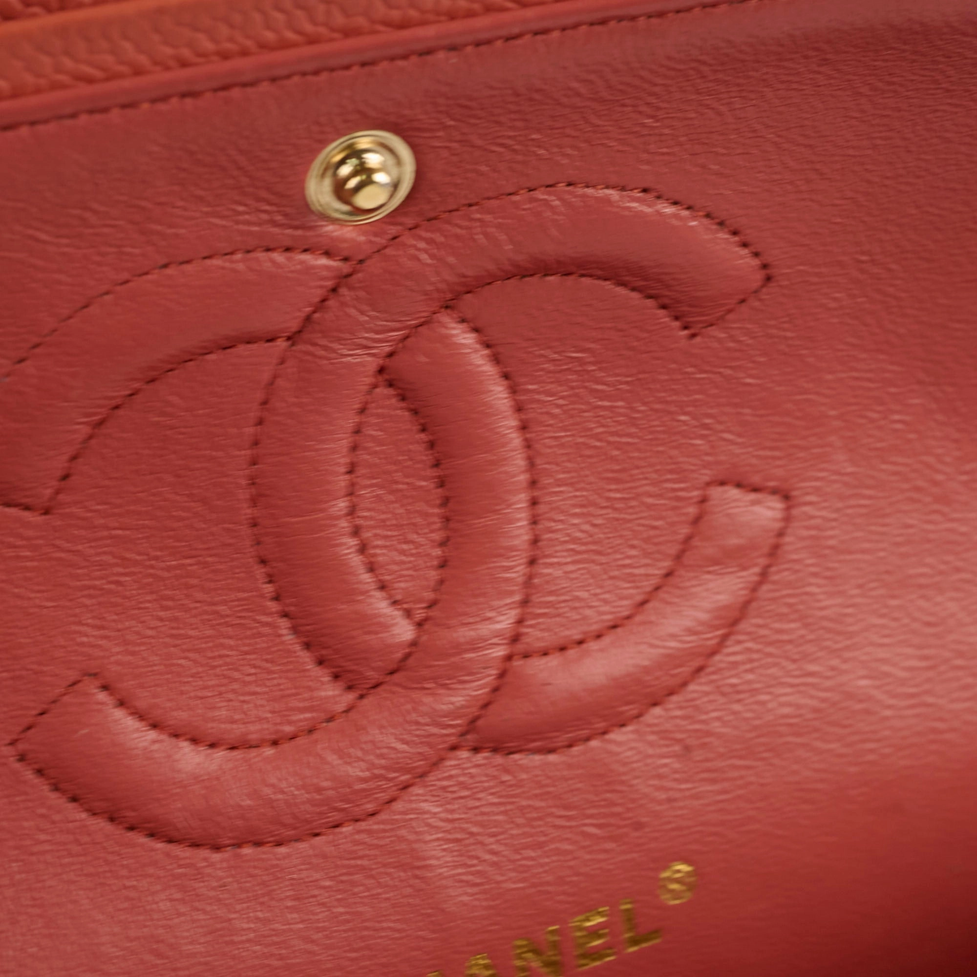 Chanel Medium/Large 24k plated caviar classic flap salmon