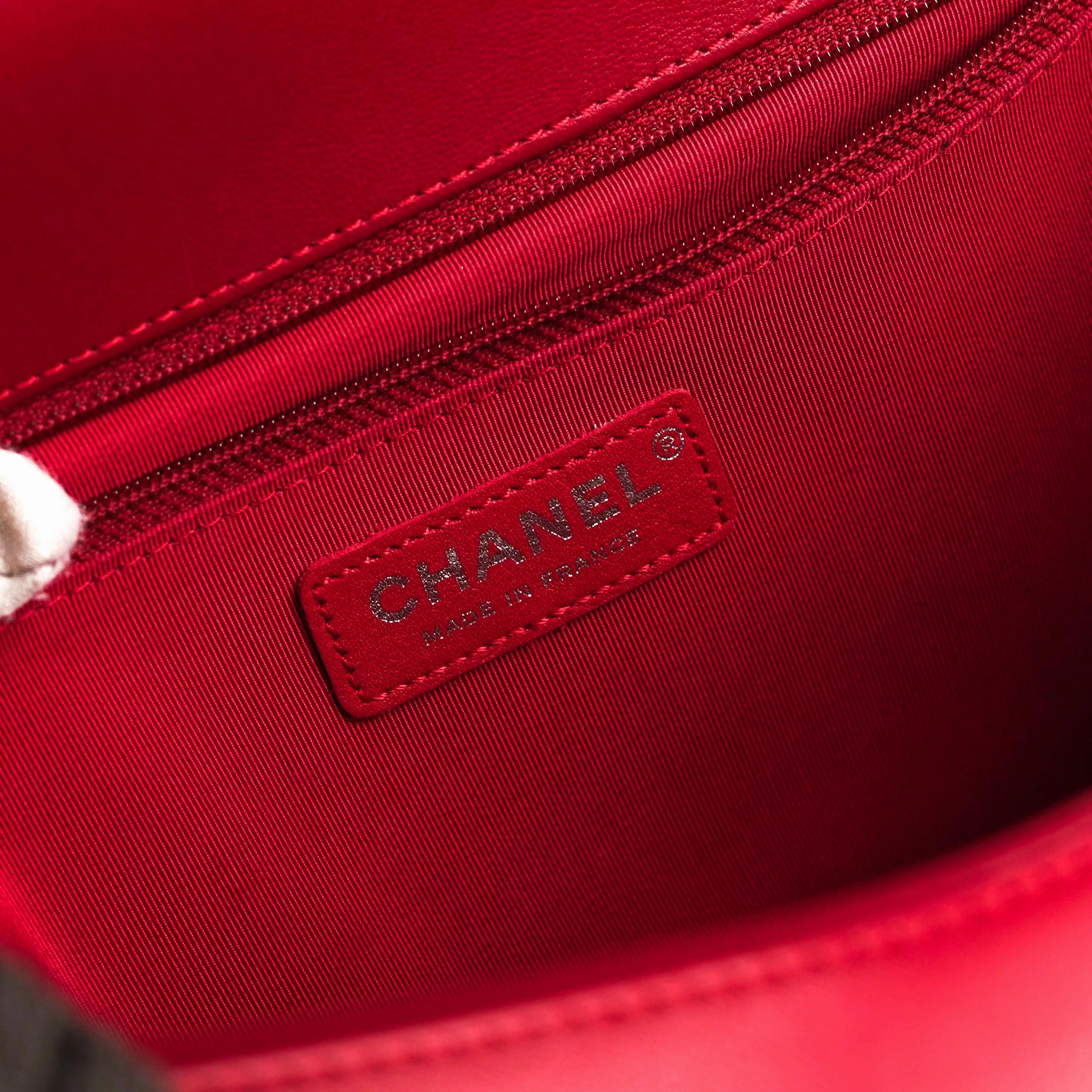 Chanel New Medium Boy Tweed Red