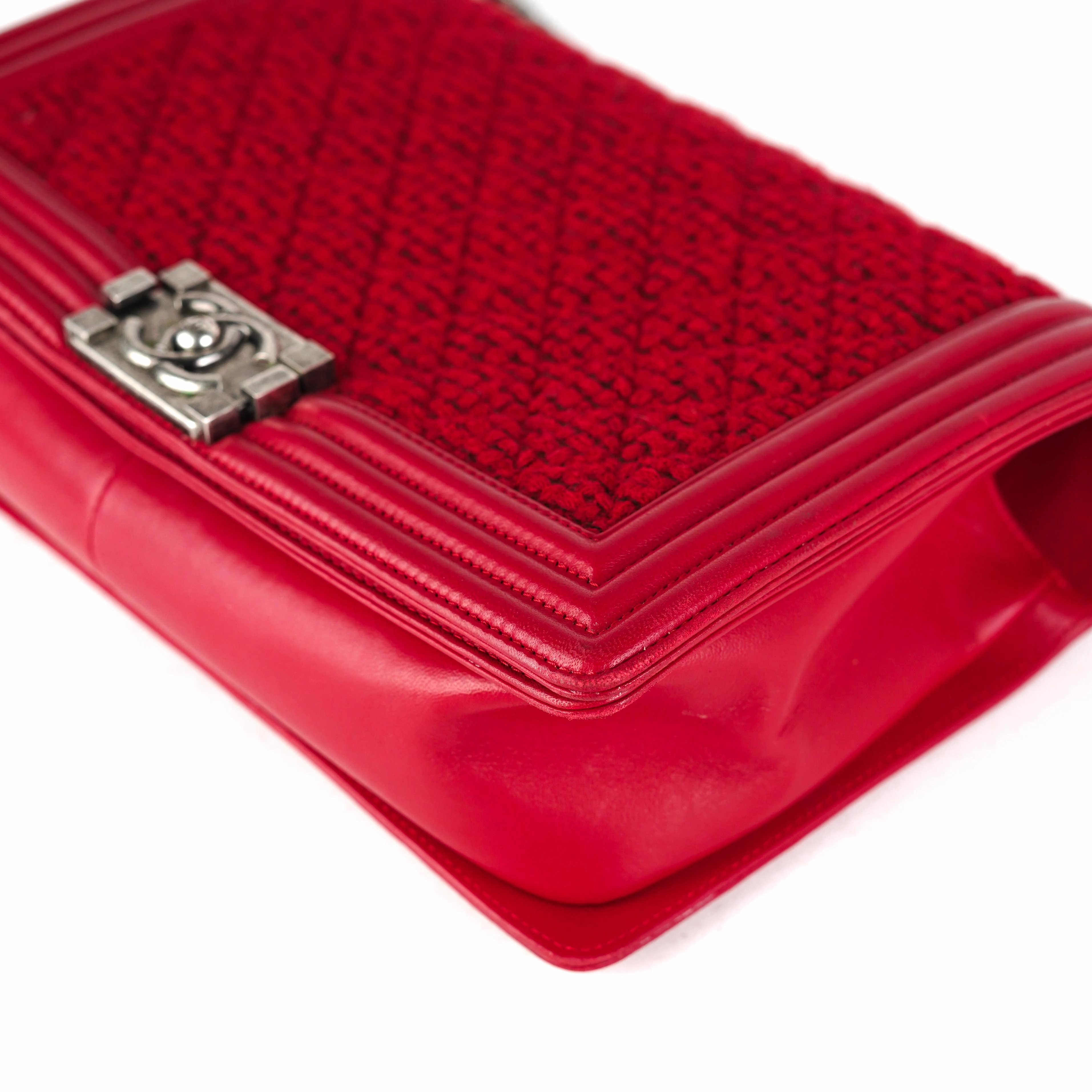 Chanel New Medium Boy Tweed Red