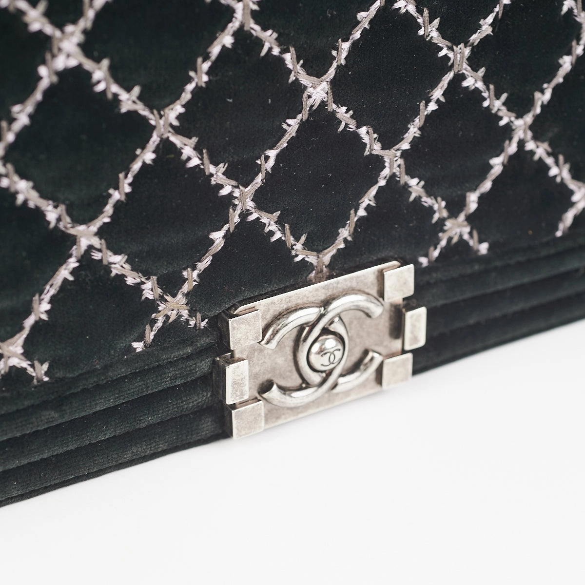 Chanel New Medium Boy Velvet Black