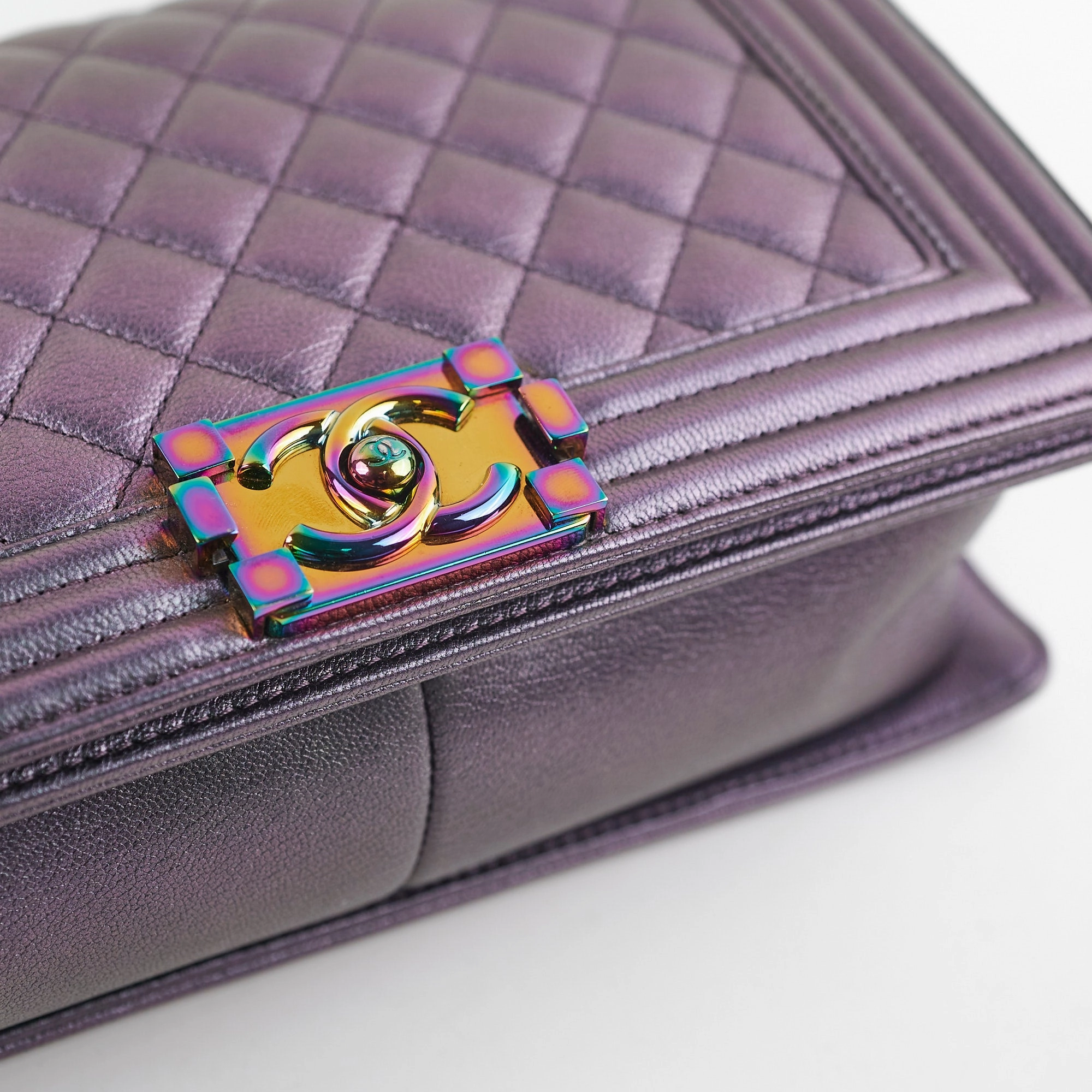 Chanel Old Mermaid Medium Boy Iridescent Boy Bag
