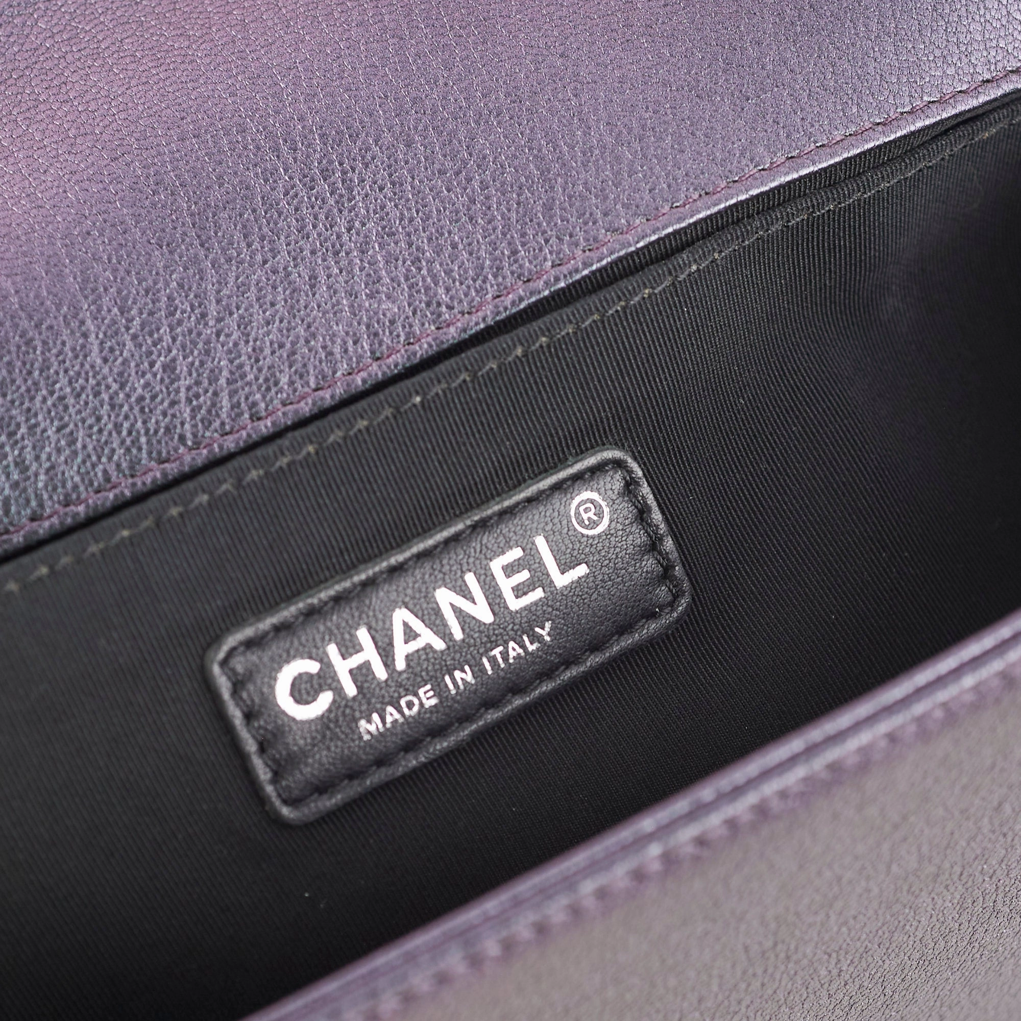 Chanel Old Mermaid Medium Boy Iridescent Boy Bag