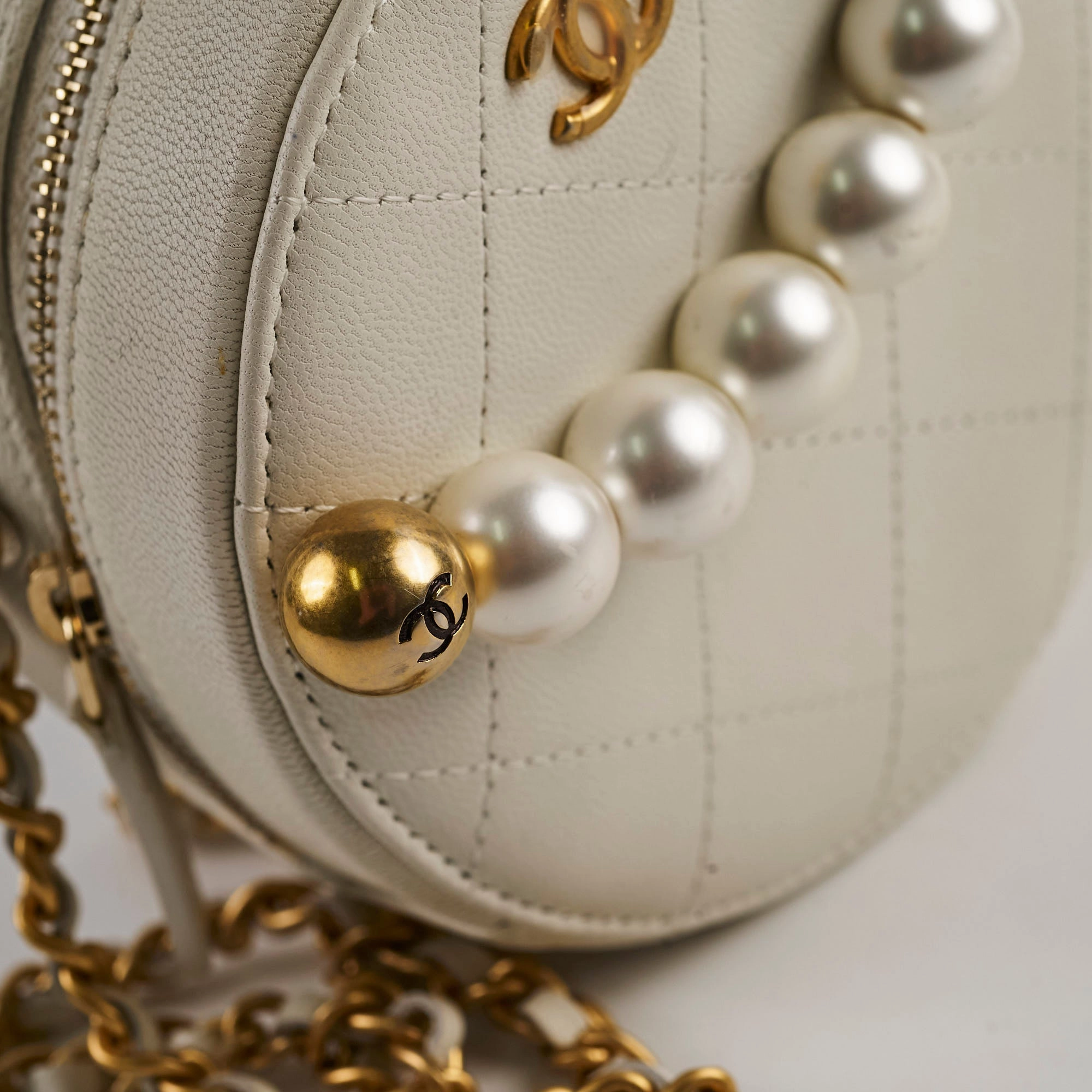 Chanel Pearl Round Bag White Series 29